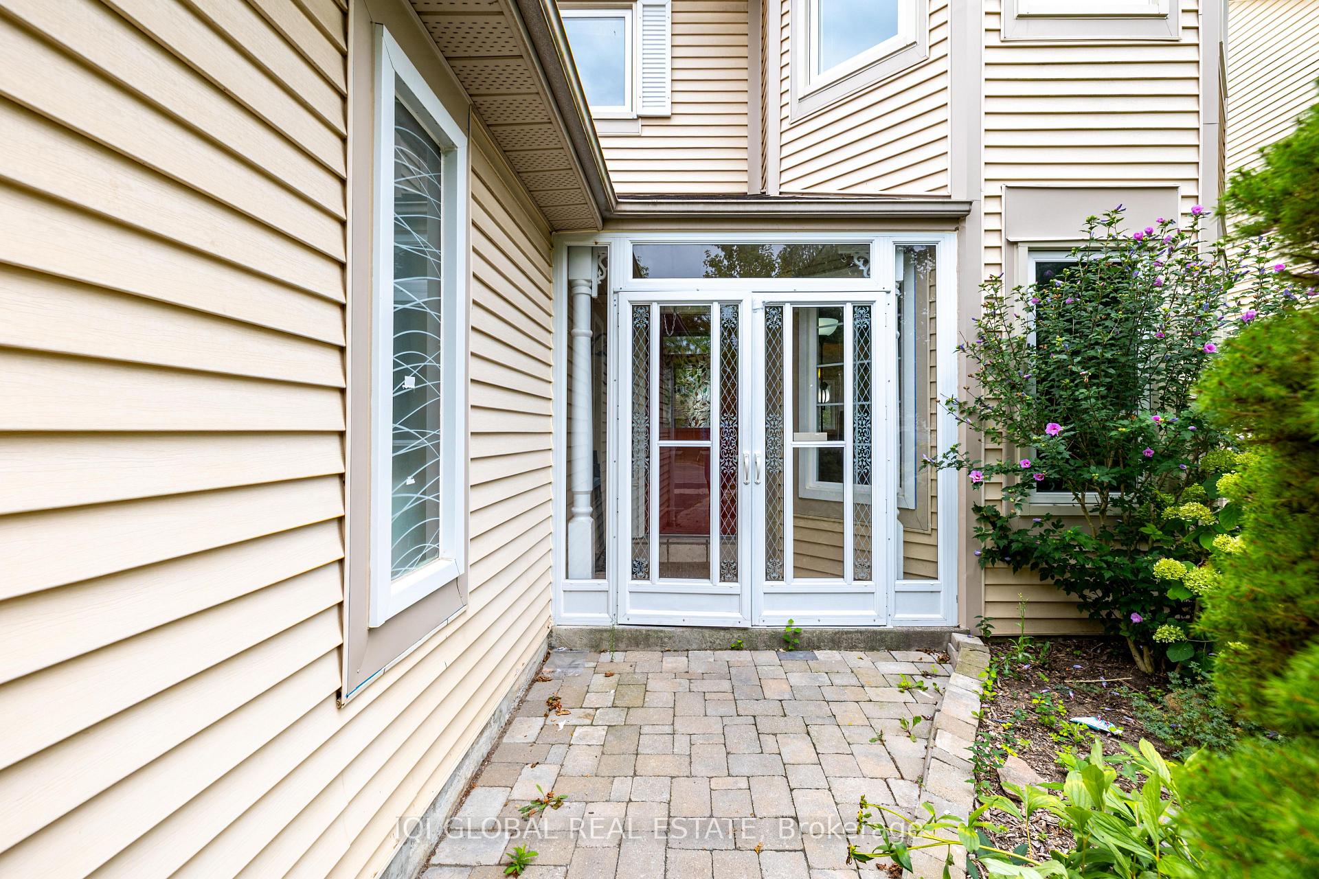 Photo 37 of 895 Ripley Crescent, Oshawa, Pinecrest — HOMEH