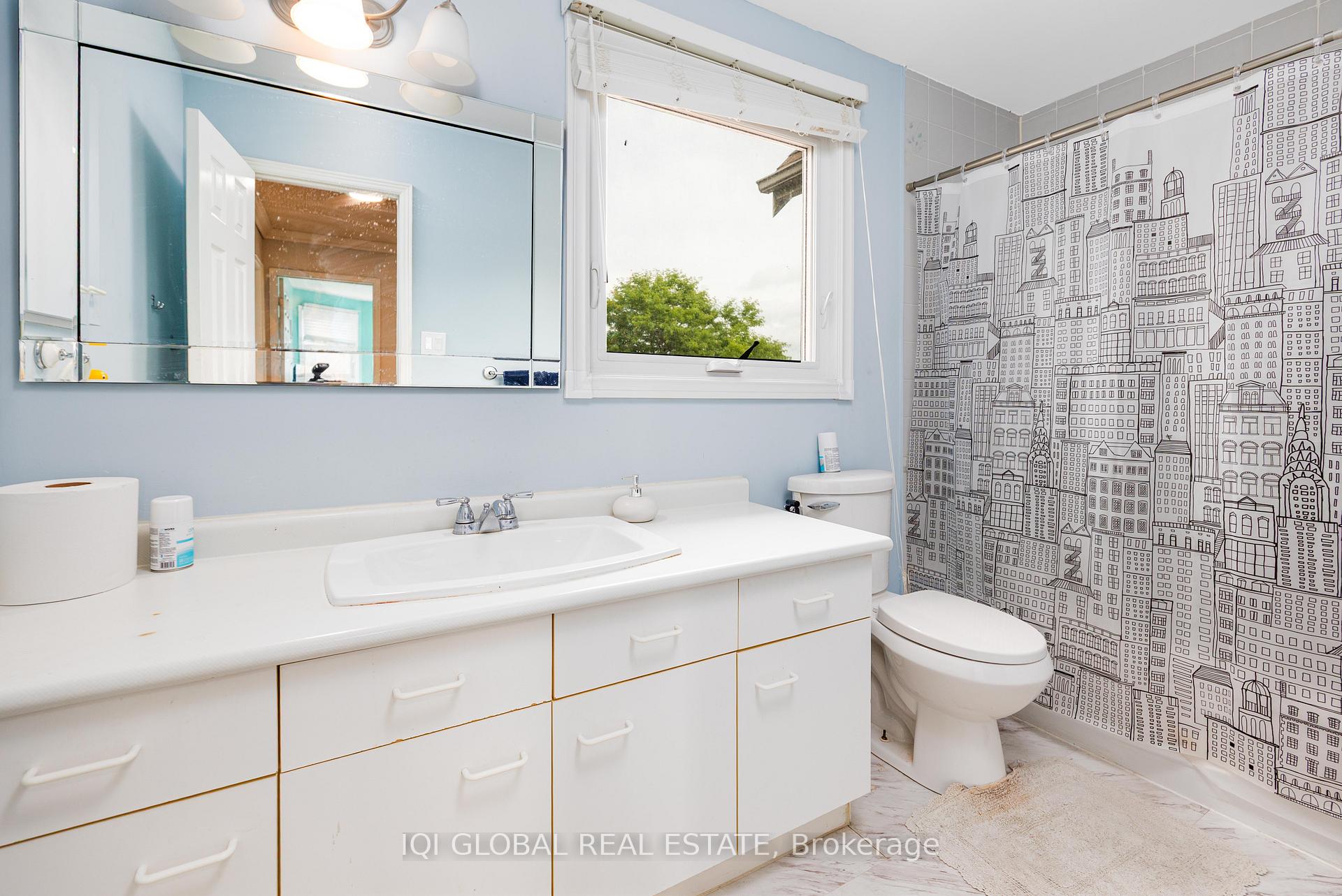 Photo 22 of 895 Ripley Crescent, Oshawa, Pinecrest — HOMEH