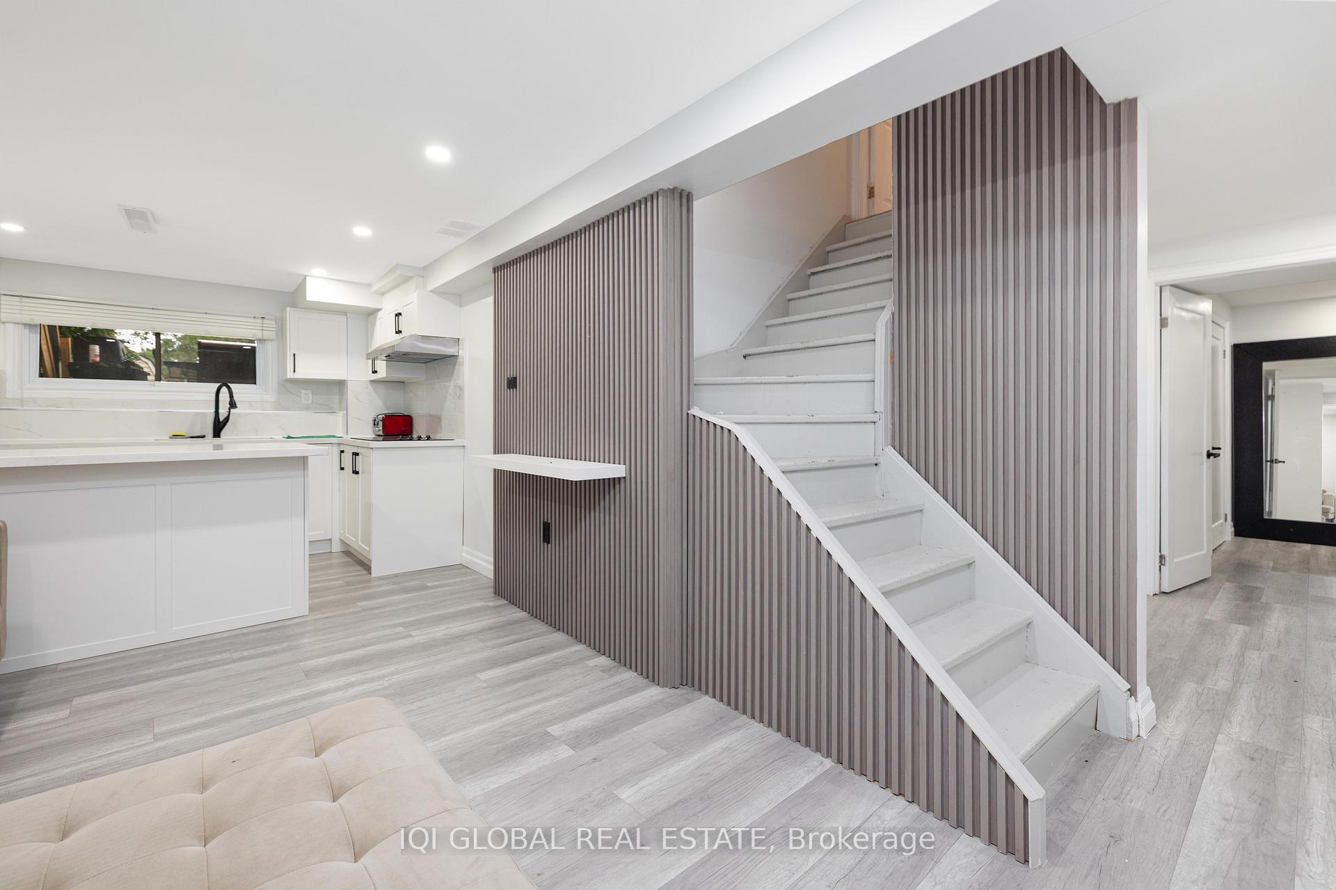 Photo 19 of 895 Ripley Crescent, Oshawa, Pinecrest — HOMEH