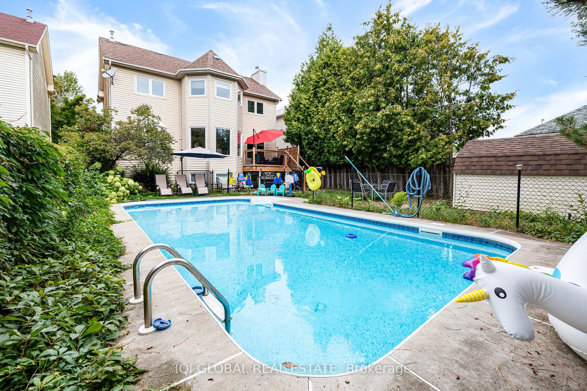 Photo 38 of 895 Ripley Crescent, Oshawa, Pinecrest — HOMEH