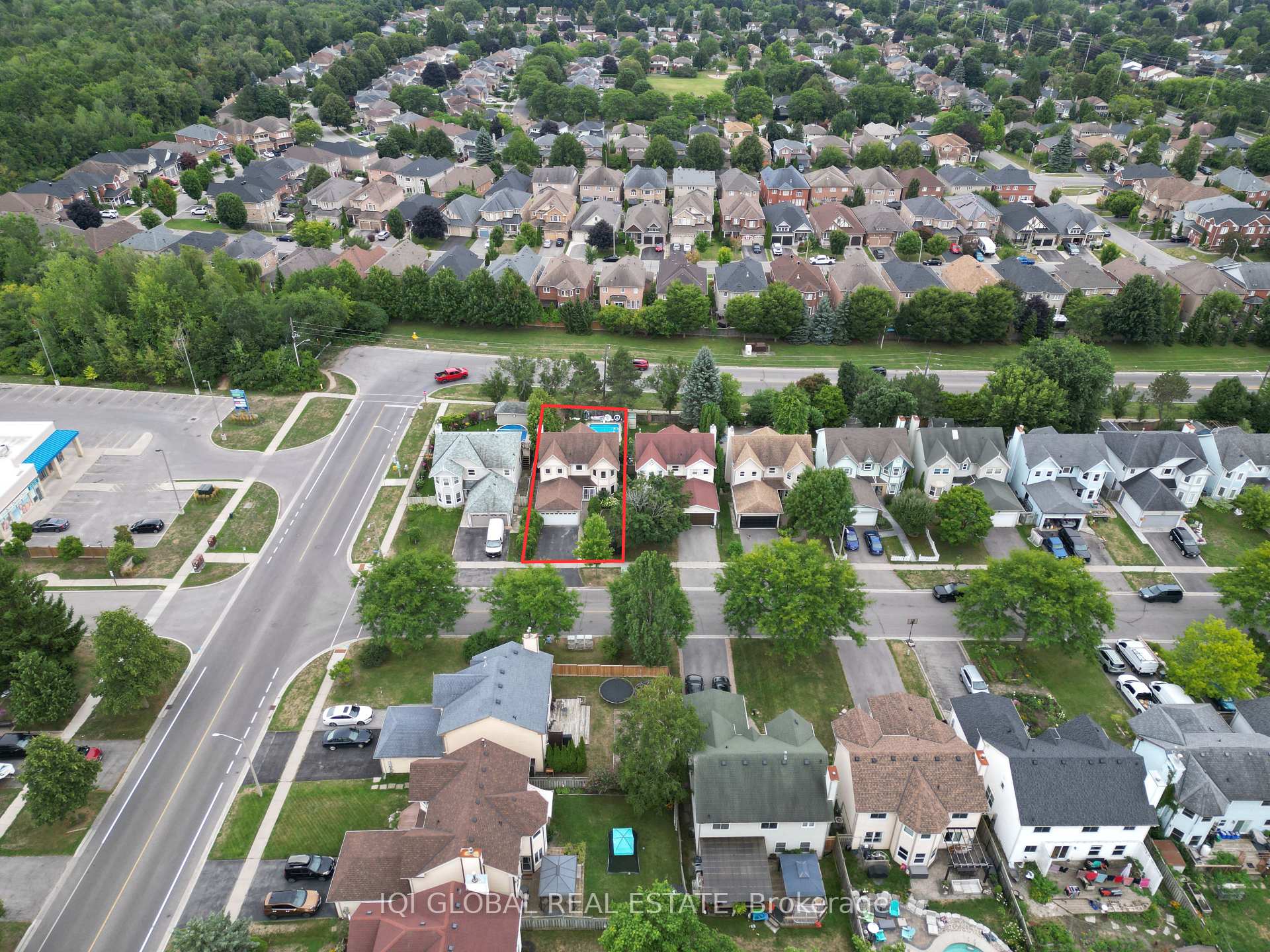 Photo 33 of 895 Ripley Crescent, Oshawa, Pinecrest — HOMEH