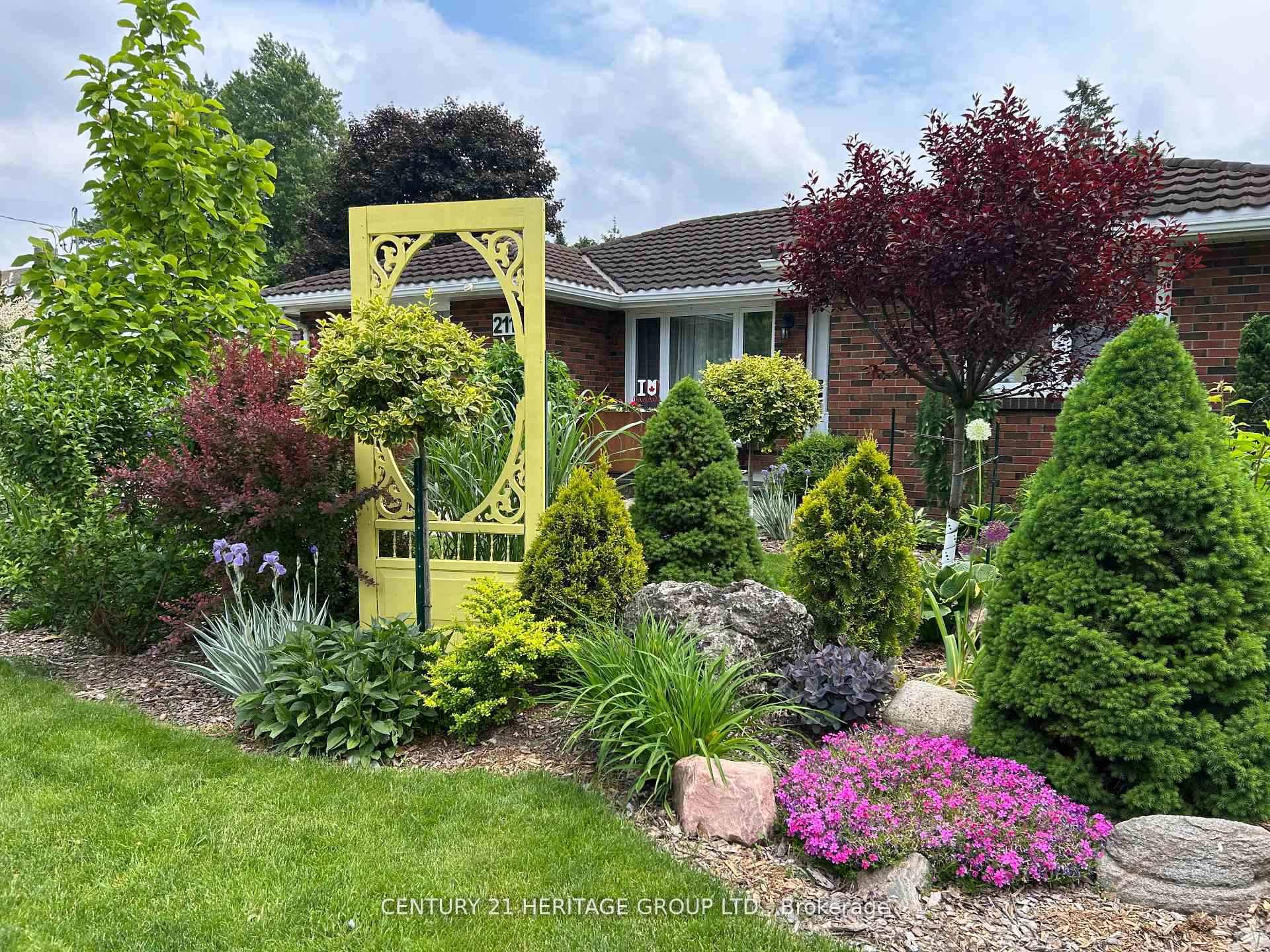 Photo 8 of 211 Albert Street W, New Tecumseth, Alliston — HOMEH