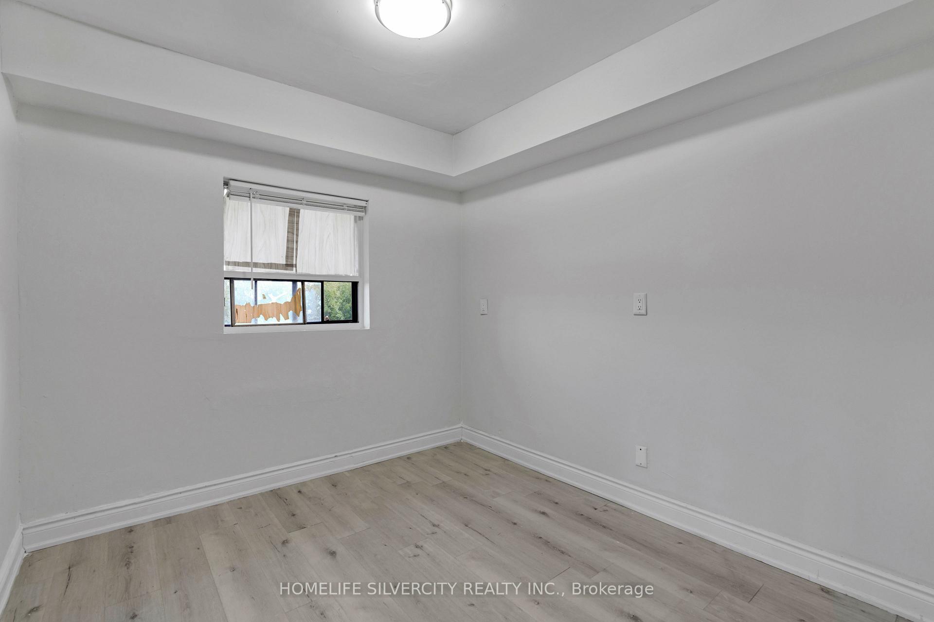 Photo 26 of 1 Studley Street, Mississauga, Malton — HOMEH