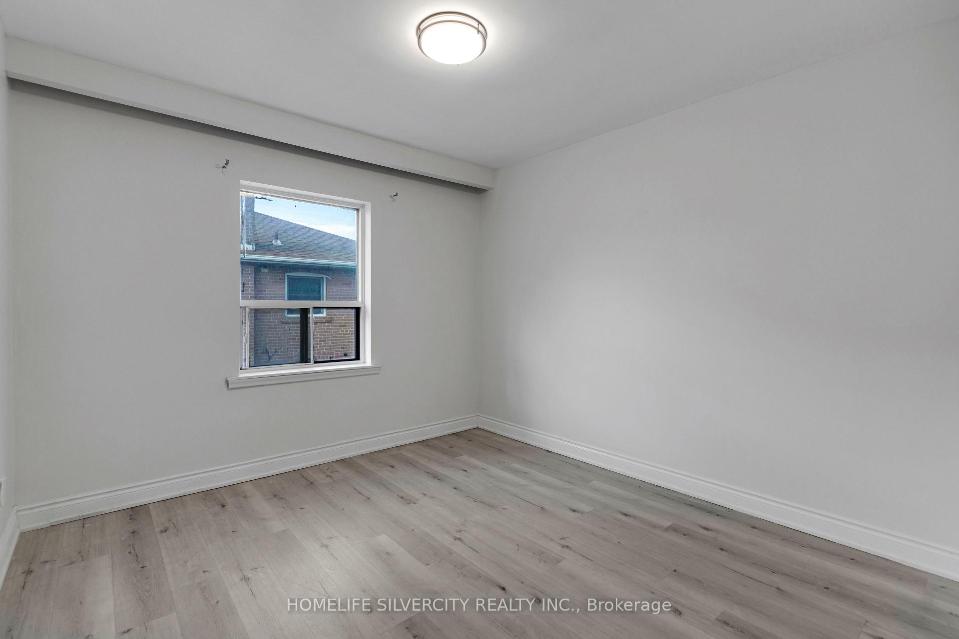 Photo 5 of 1 Studley Street, Mississauga, Malton — HOMEH