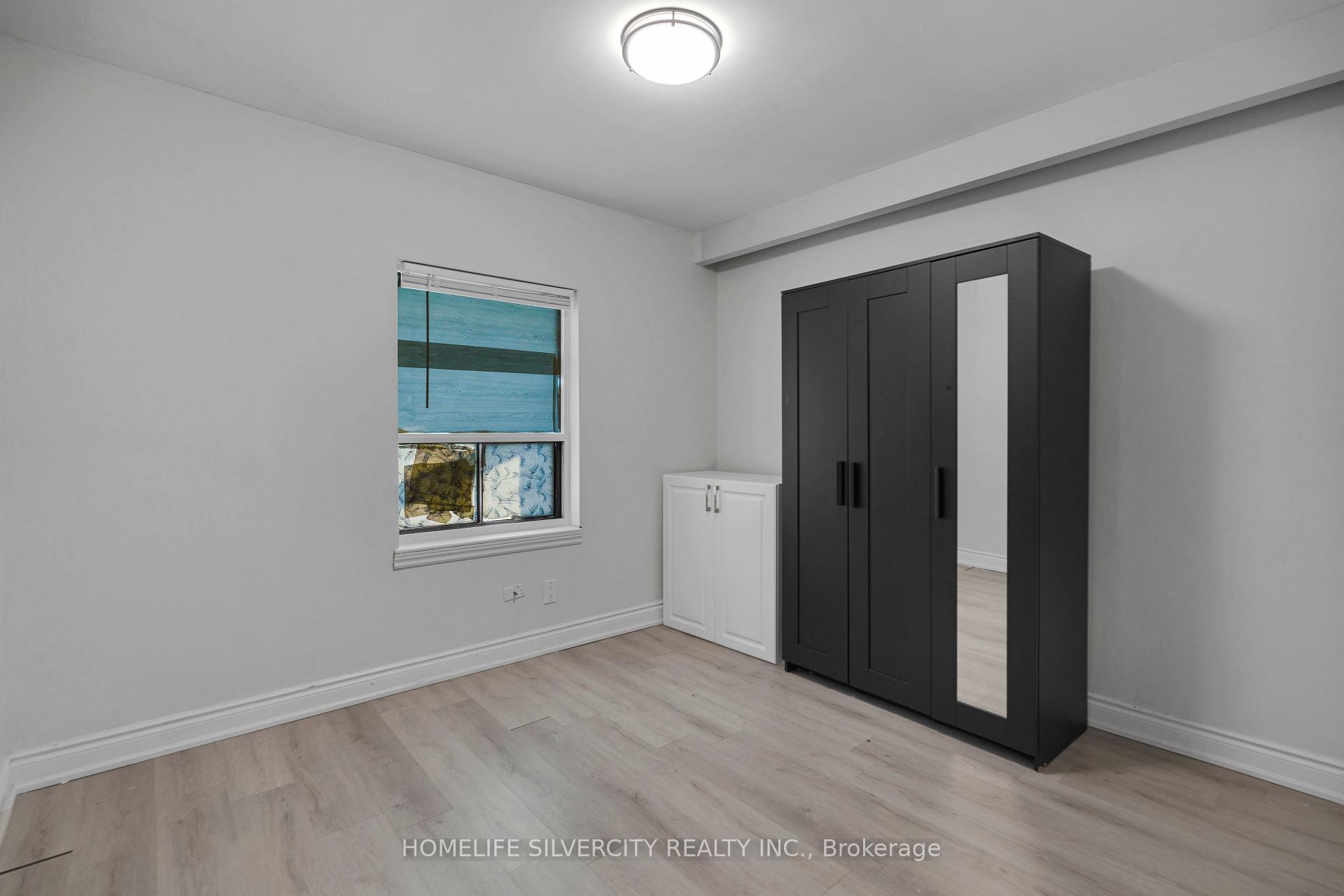 Photo 21 of 1 Studley Street, Mississauga, Malton — HOMEH