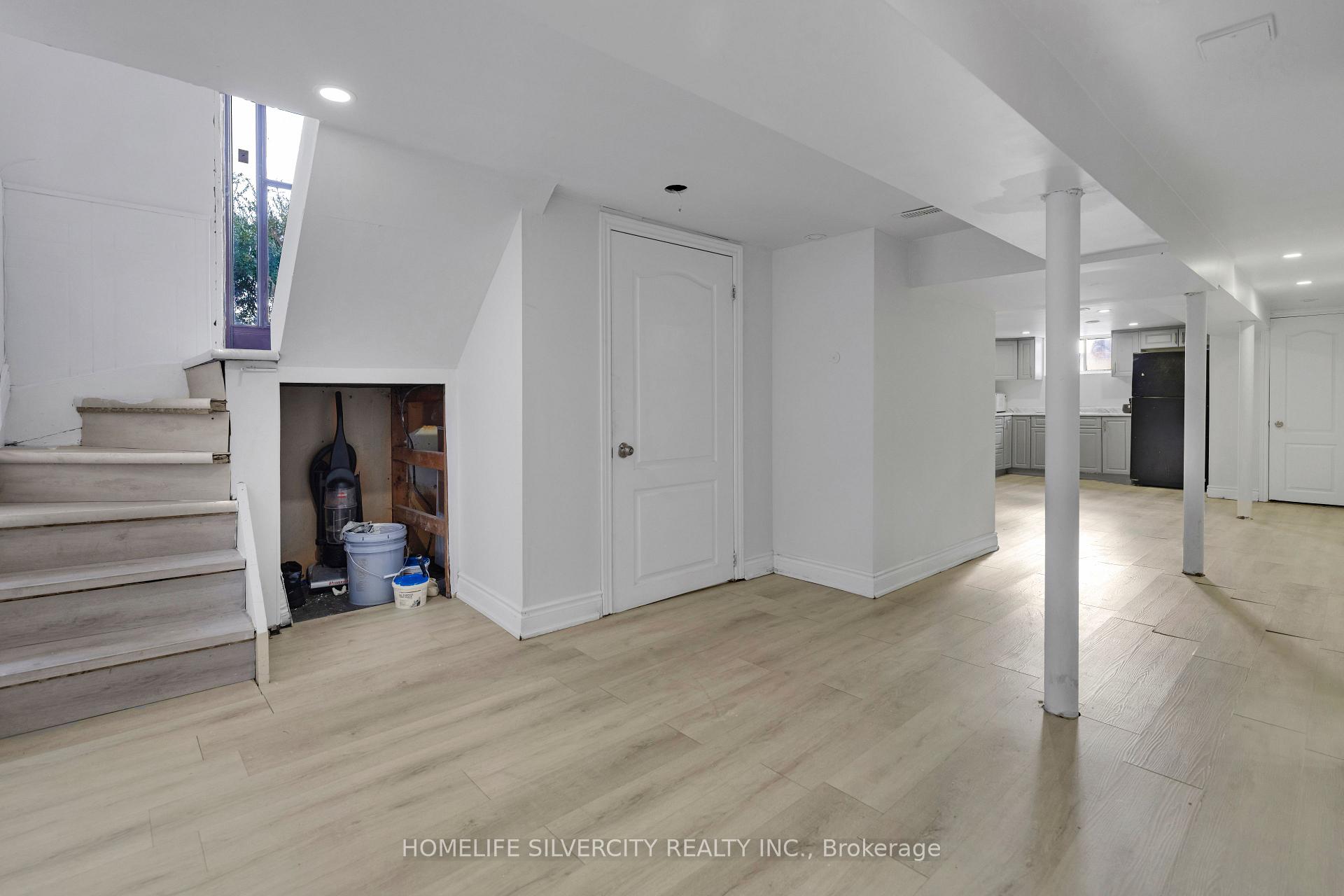 Photo 20 of 1 Studley Street, Mississauga, Malton — HOMEH
