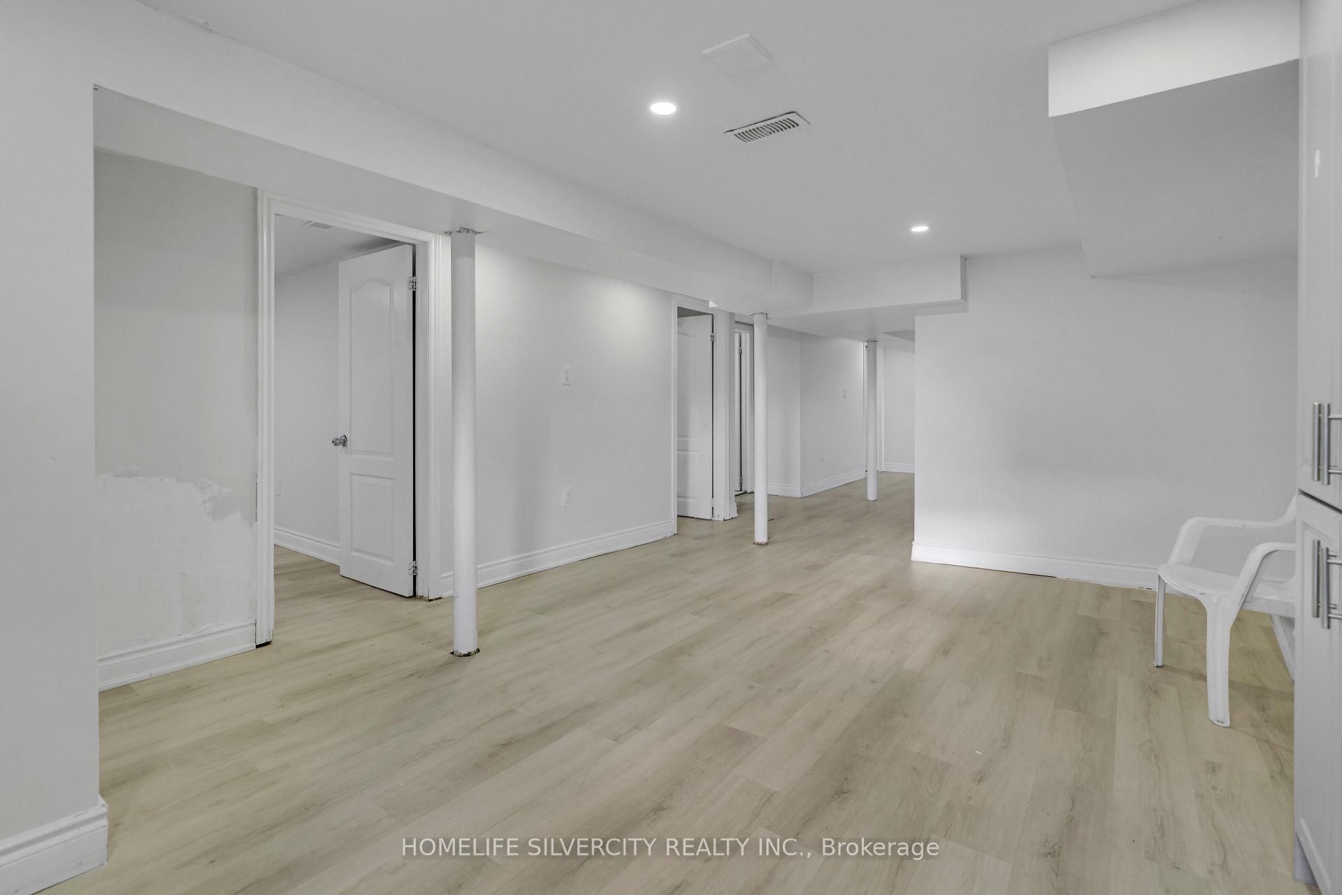 Photo 19 of 1 Studley Street, Mississauga, Malton — HOMEH