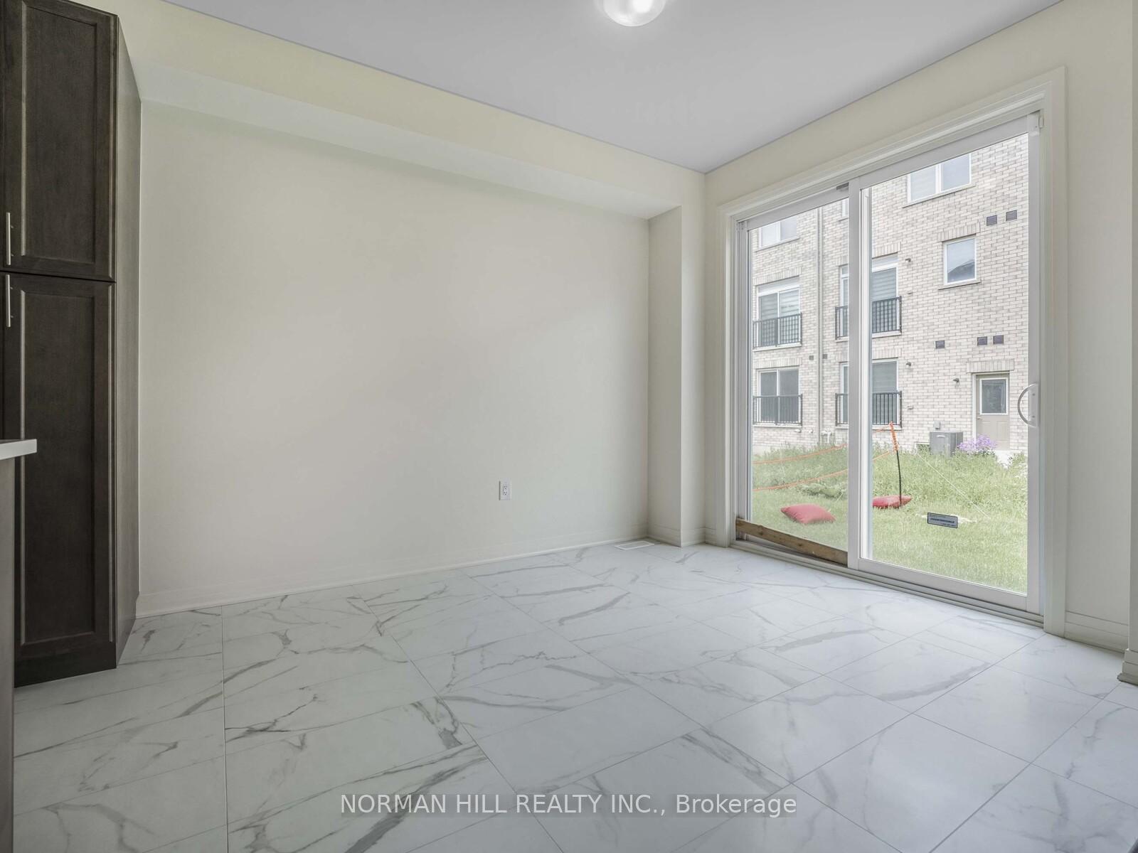 Photo 9 of 30 Guildhouse Drive, Brampton, Northwest Brampton — HOMEH