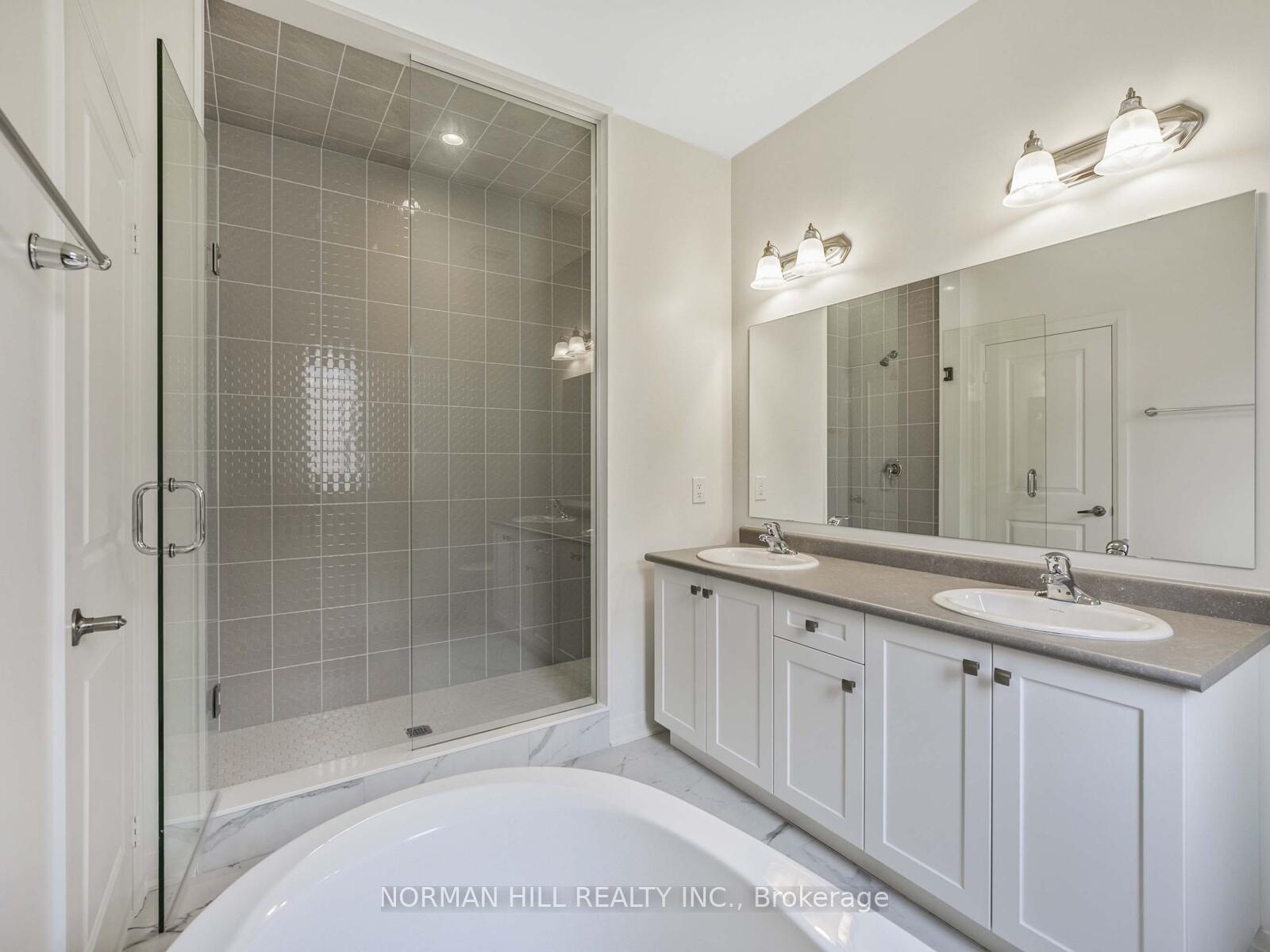 Photo 23 of 30 Guildhouse Drive, Brampton, Northwest Brampton — HOMEH