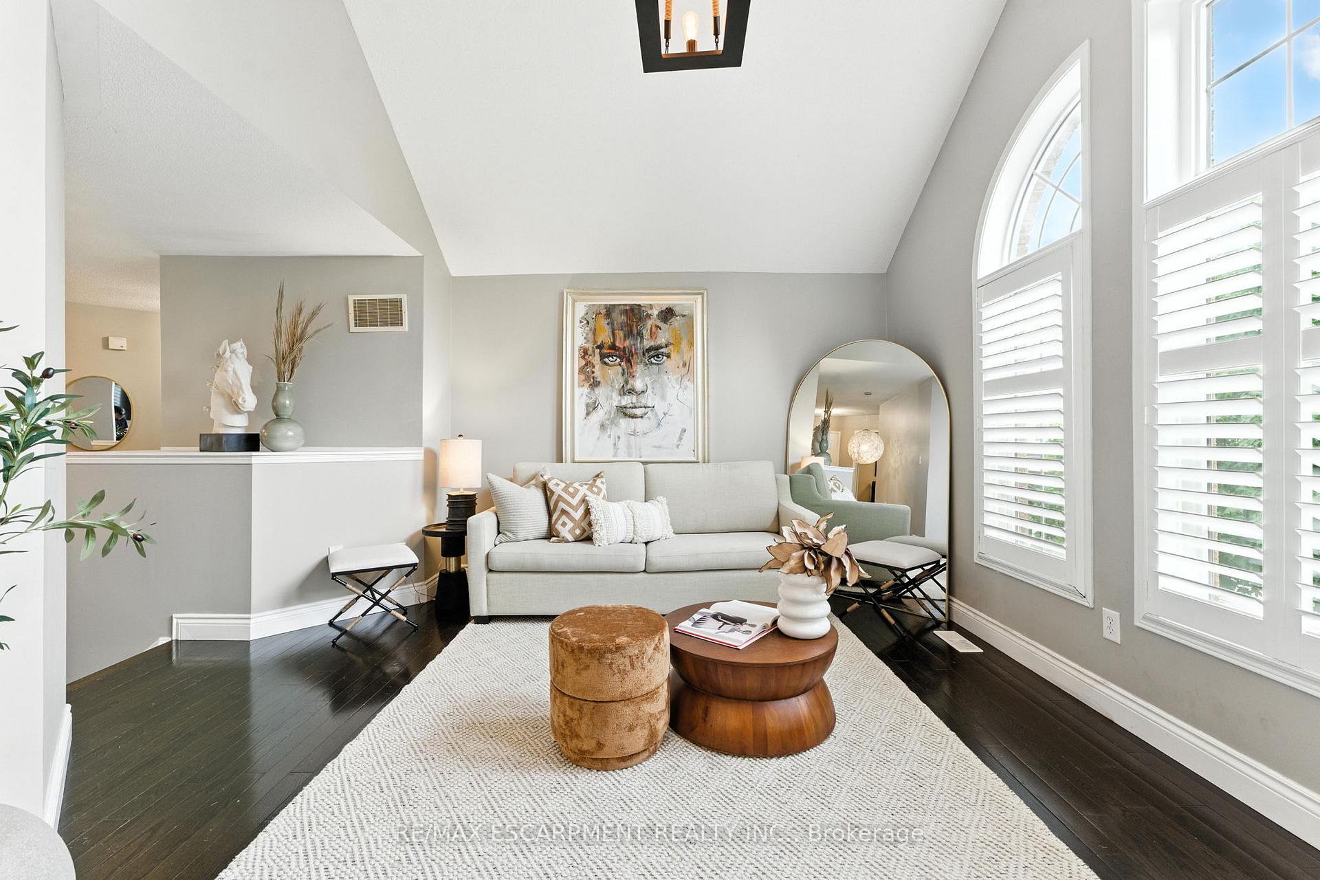 Photo 19 of 2484 Whitehorn Drive, Burlington, Orchard — HOMEH