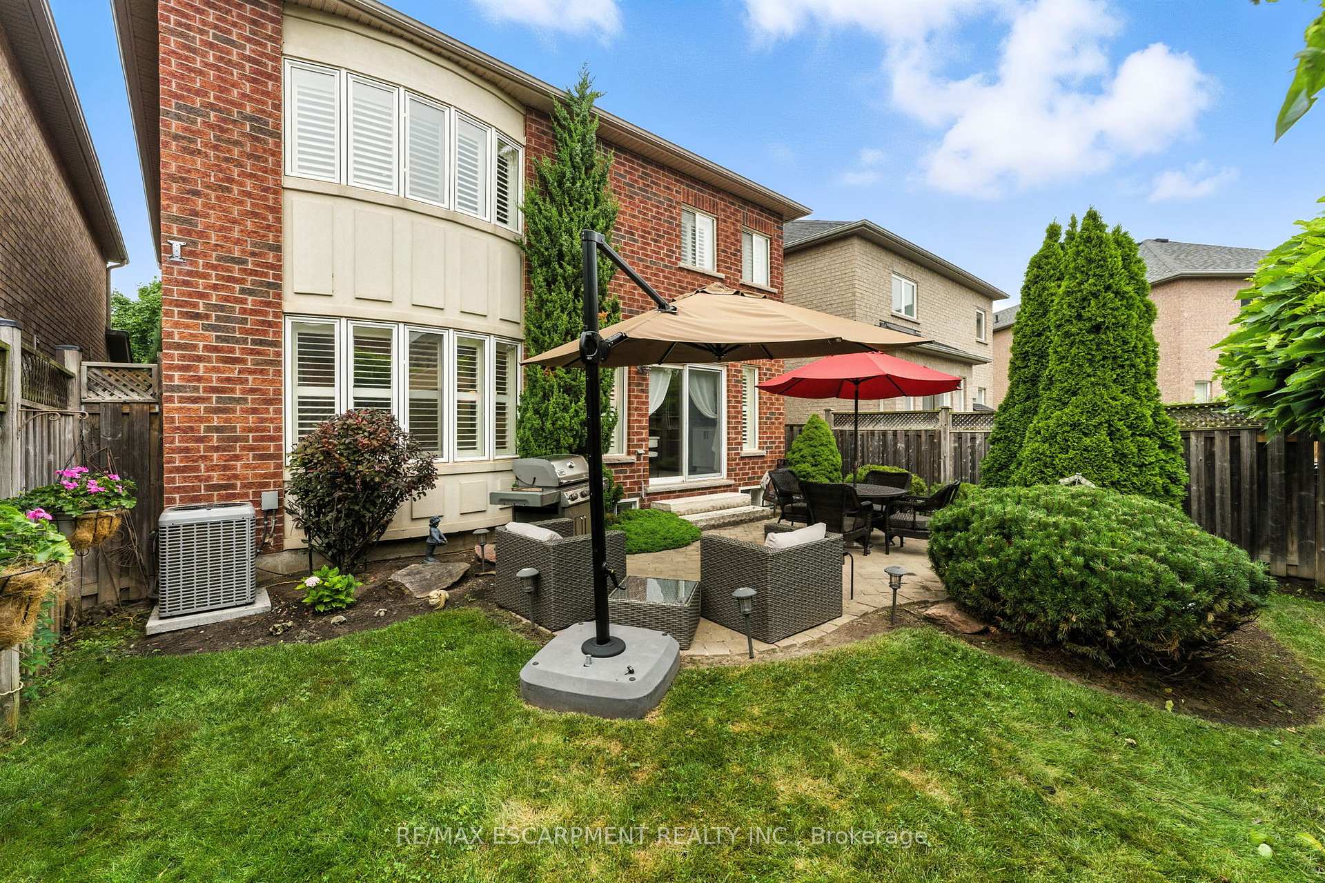 Photo 20 of 2484 Whitehorn Drive, Burlington, Orchard — HOMEH