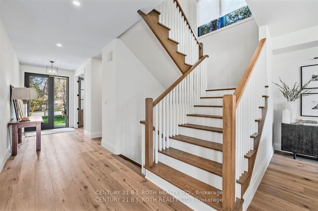 Photo 43 of 46 Tyndale Road, Barrie, South Shore — HOMEH