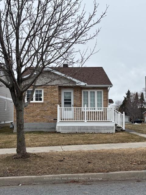 Photo 2 of 194 Hemlock Crescent, Cornwall — HOMEH