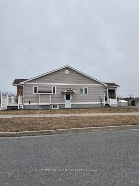 Photo 19 of 194 Hemlock Crescent, Cornwall — HOMEH