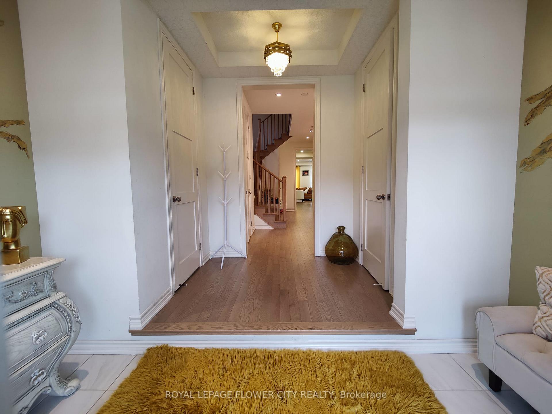 Photo 19 of 360 Valleyway Drive, Brampton, Credit Valley — HOMEH