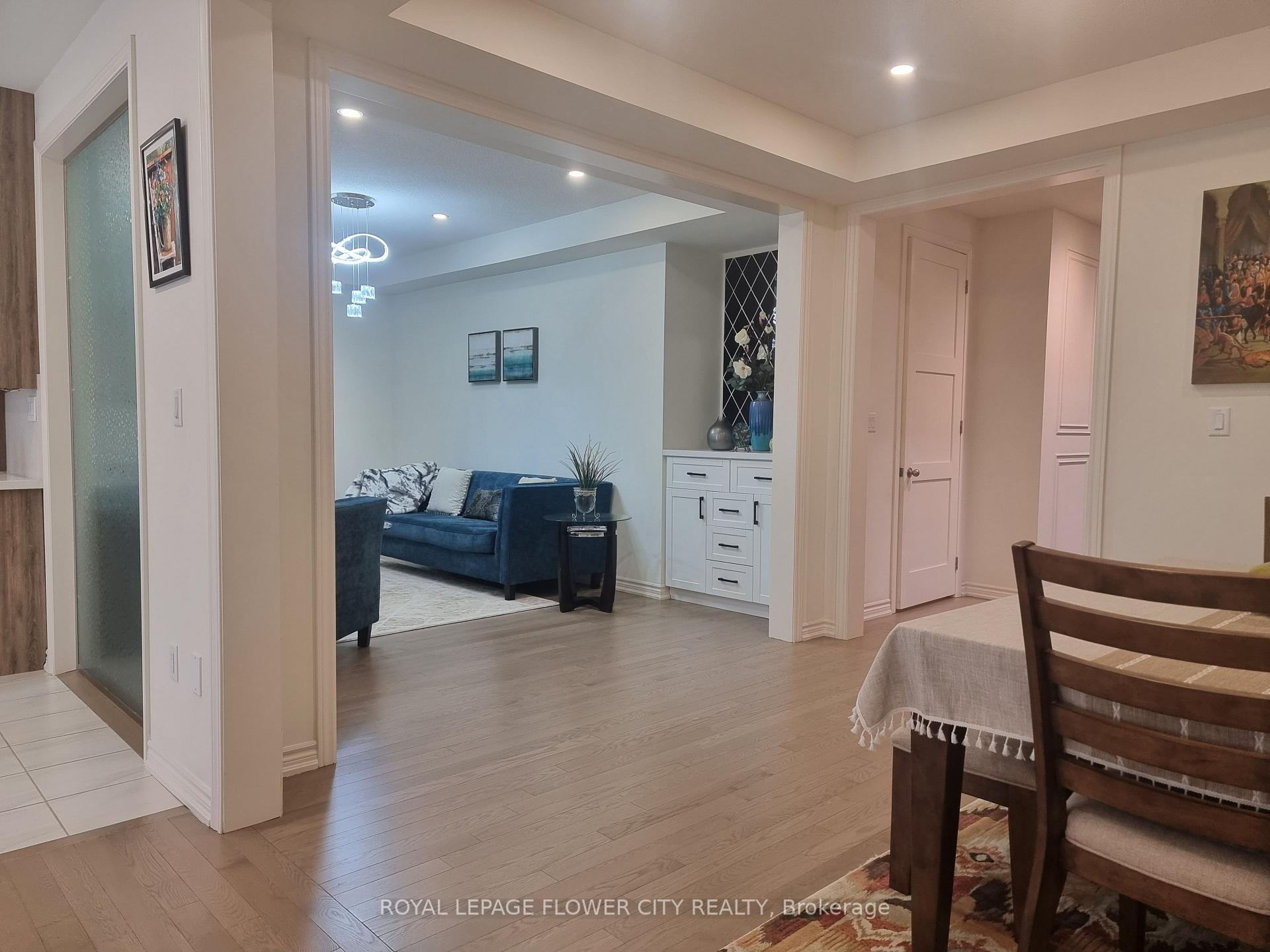 Photo 17 of 360 Valleyway Drive, Brampton, Credit Valley — HOMEH