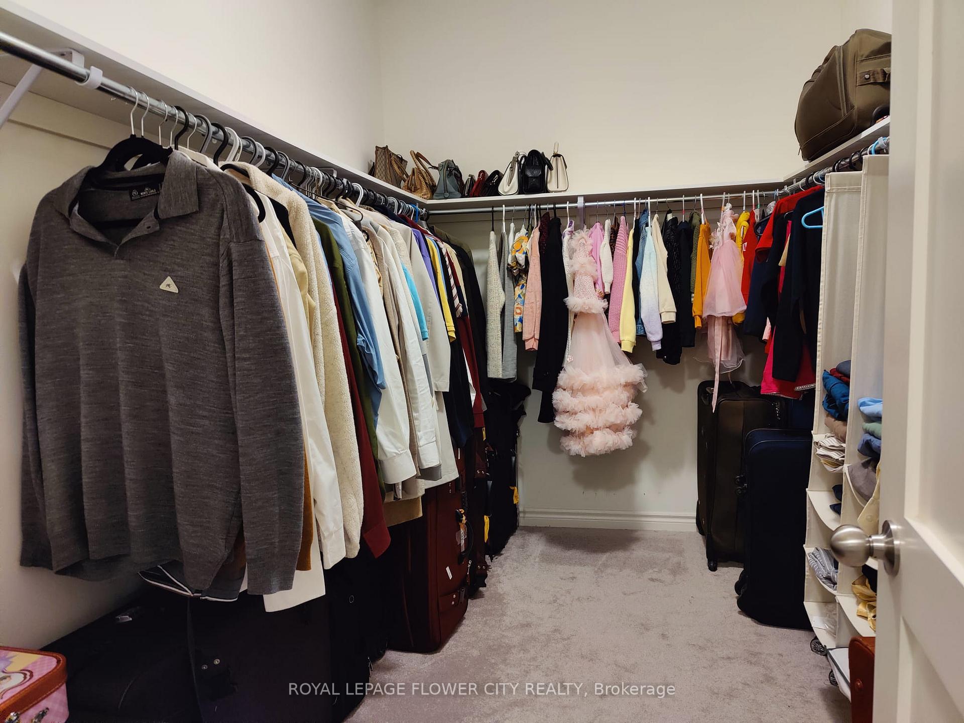 Photo 6 of 360 Valleyway Drive, Brampton, Credit Valley — HOMEH