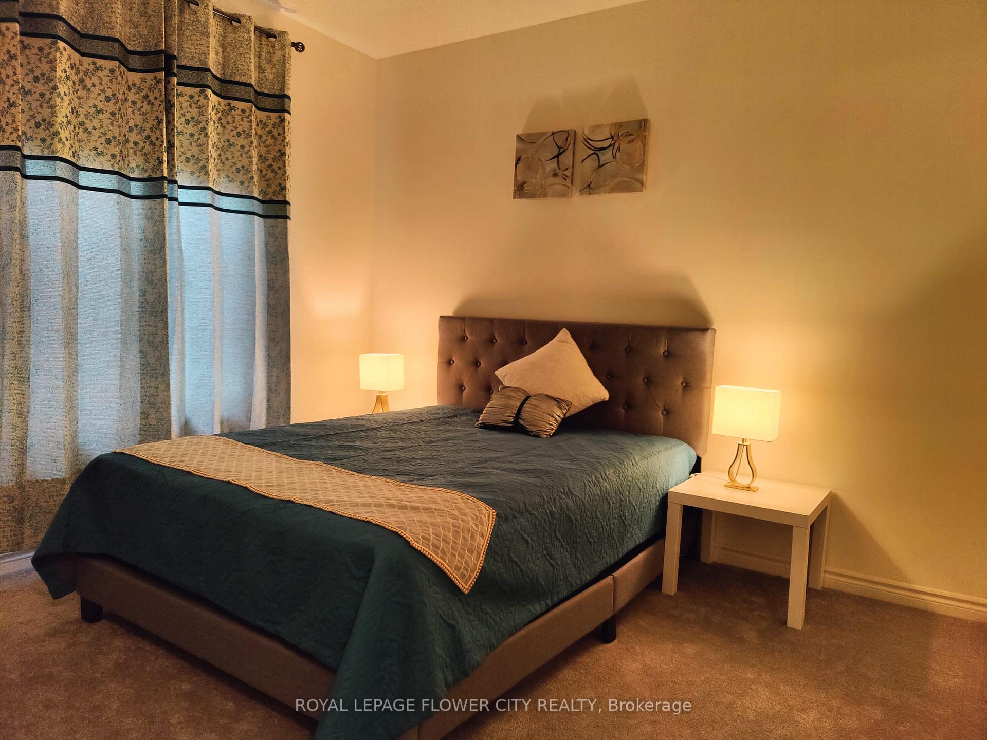 Photo 9 of 360 Valleyway Drive, Brampton, Credit Valley — HOMEH