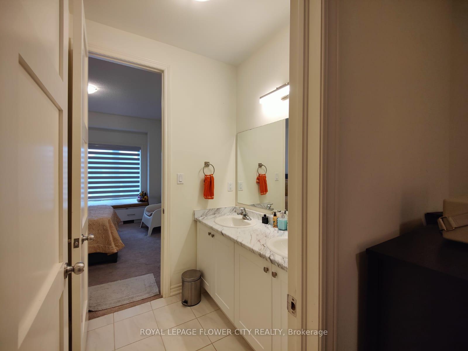Photo 11 of 360 Valleyway Drive, Brampton, Credit Valley — HOMEH