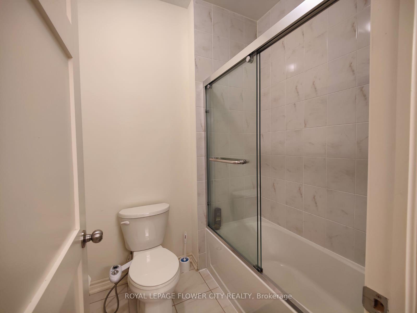 Photo 38 of 360 Valleyway Drive, Brampton, Credit Valley — HOMEH