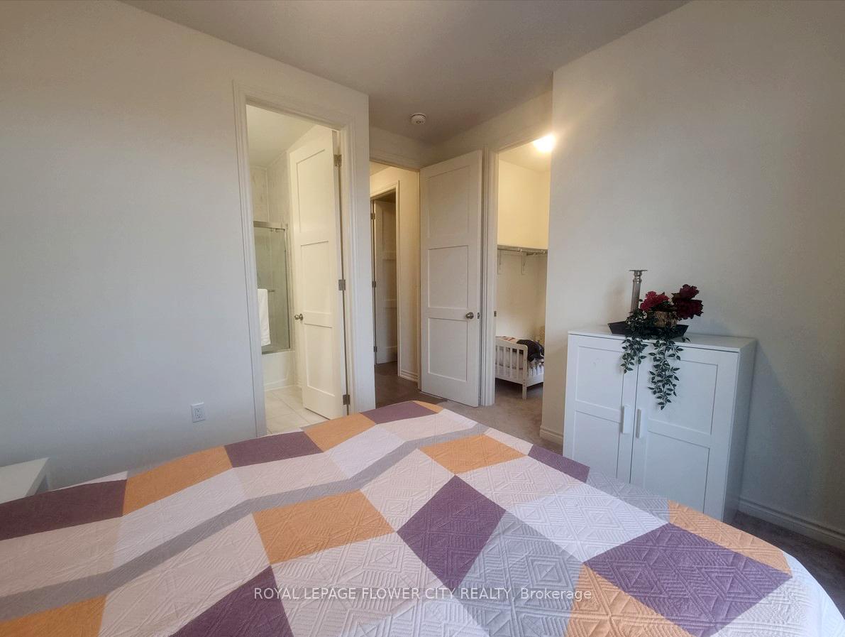 Photo 16 of 360 Valleyway Drive, Brampton, Credit Valley — HOMEH