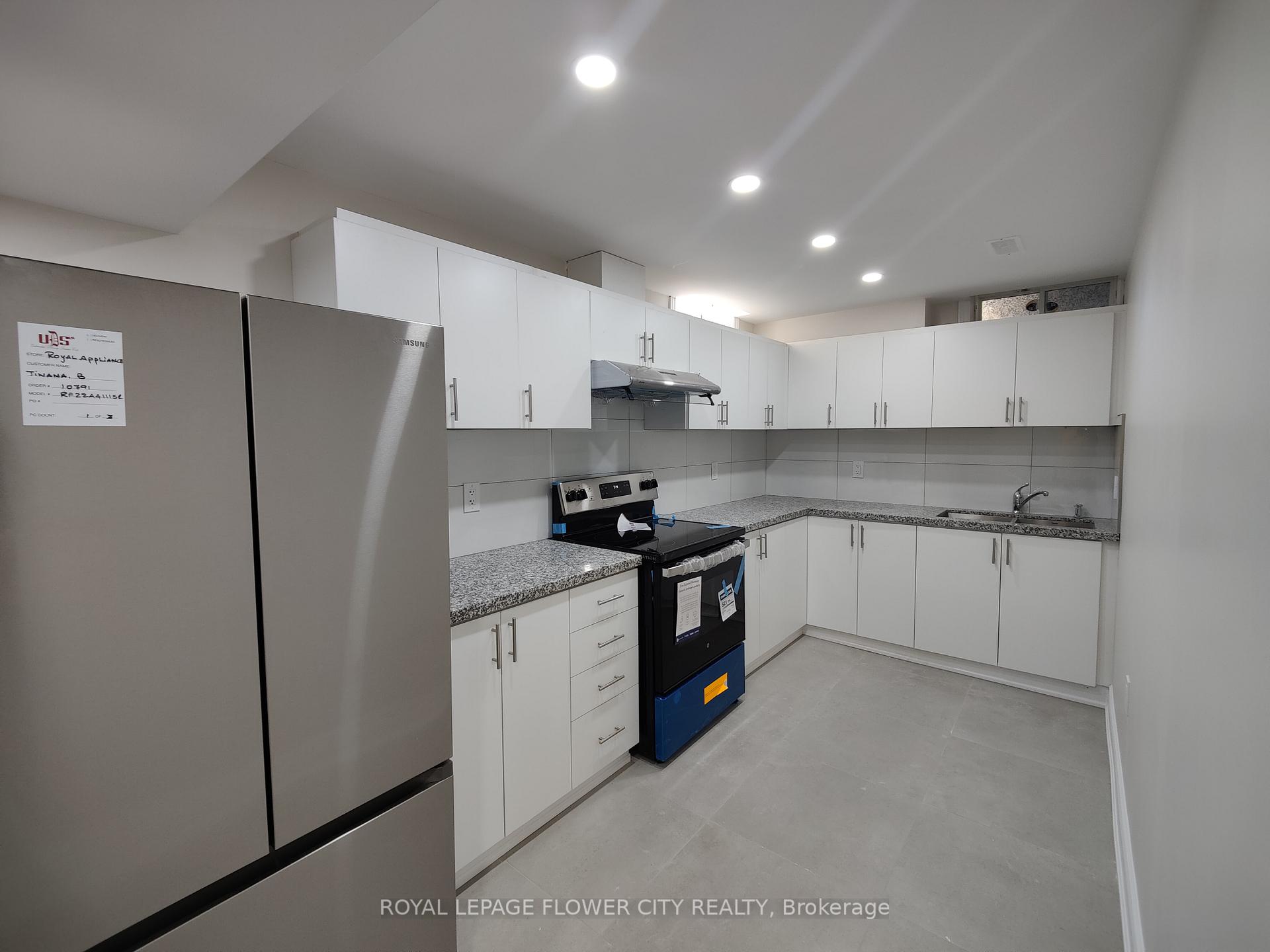 Photo 29 of 360 Valleyway Drive, Brampton, Credit Valley — HOMEH