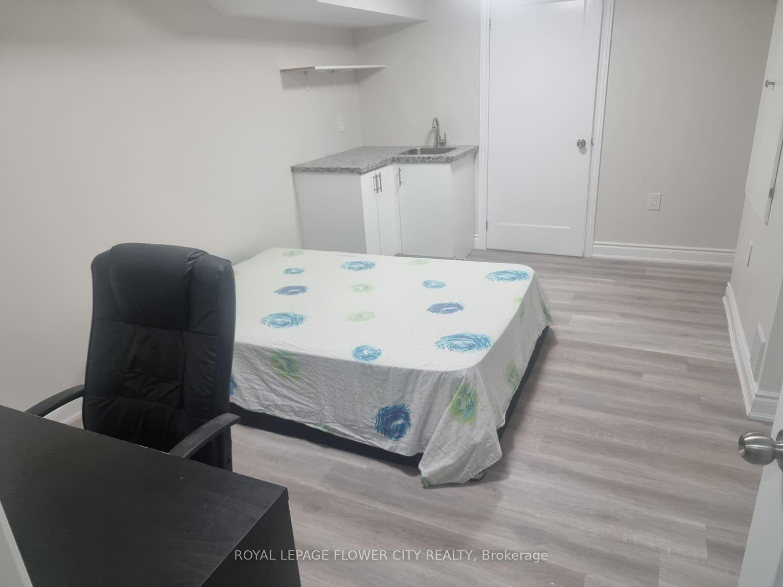Photo 33 of 360 Valleyway Drive, Brampton, Credit Valley — HOMEH