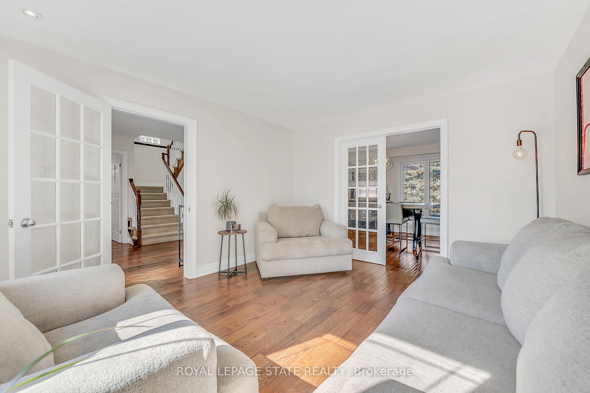 Photo 3 of 201 Jones Road, Hamilton, Stoney Creek — HOMEH