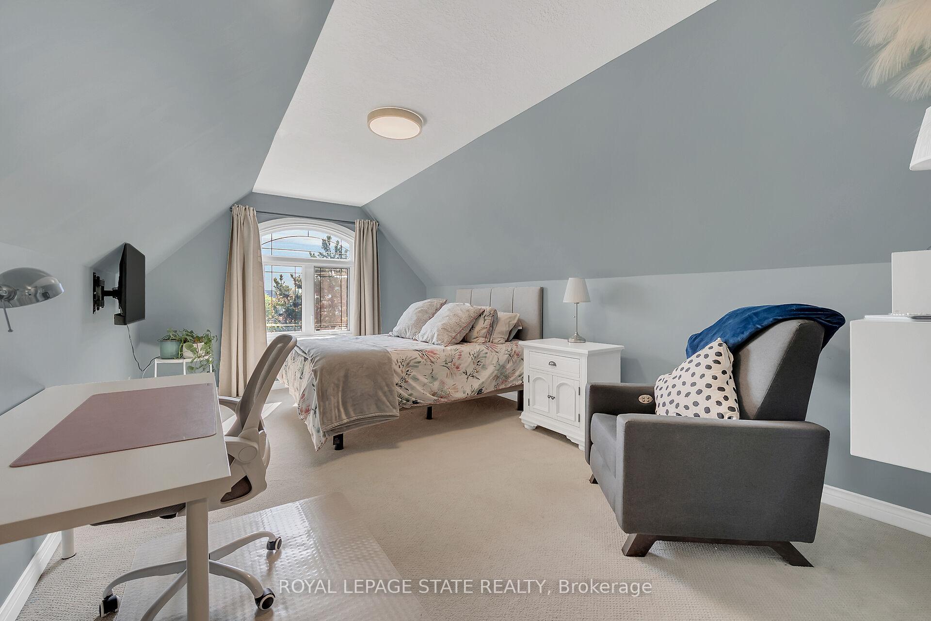 Photo 28 of 201 Jones Road, Hamilton, Stoney Creek — HOMEH