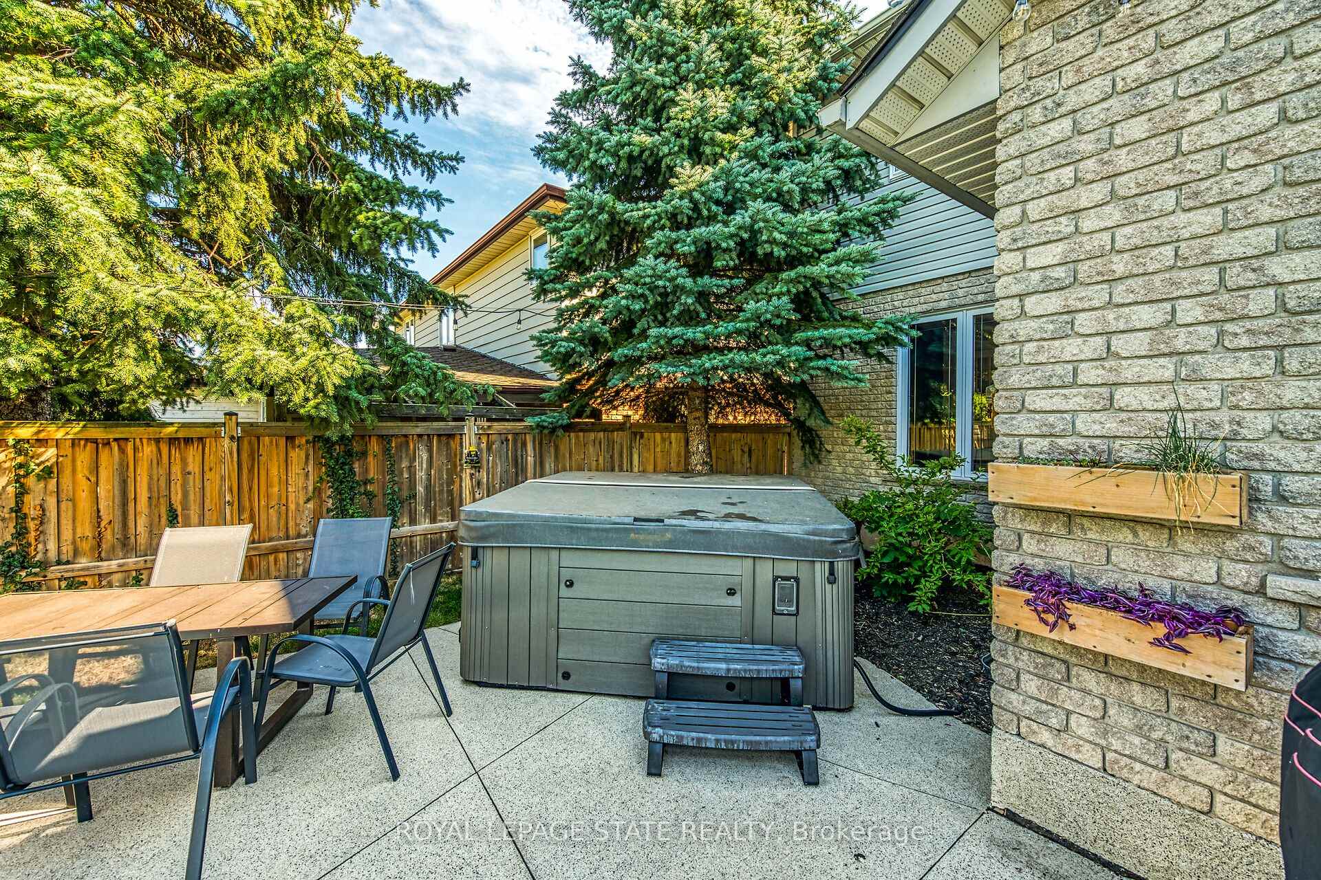 Photo 33 of 201 Jones Road, Hamilton, Stoney Creek — HOMEH