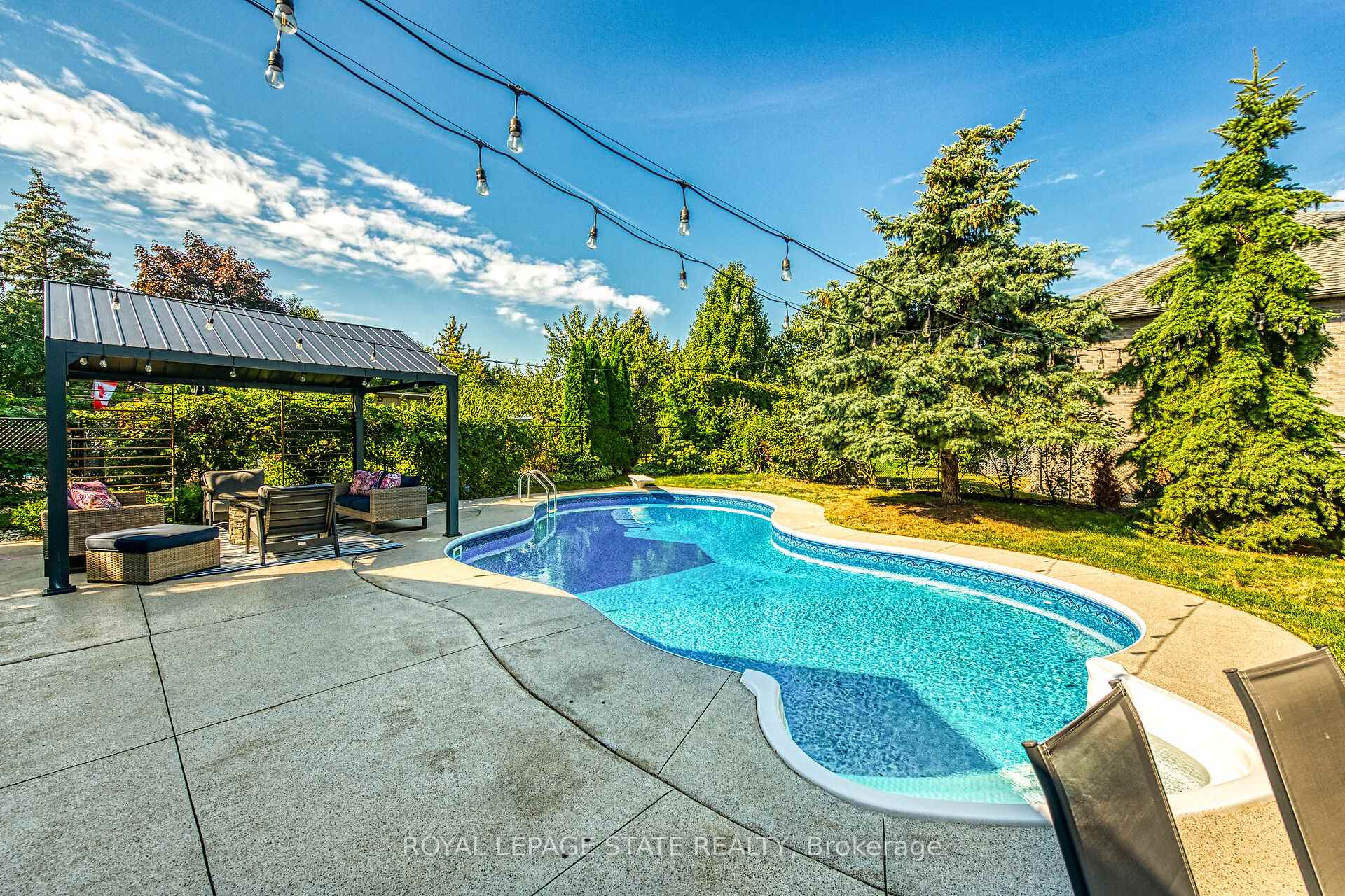 Photo 38 of 201 Jones Road, Hamilton, Stoney Creek — HOMEH