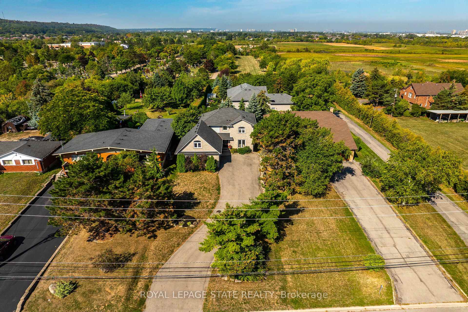 Photo 34 of 201 Jones Road, Hamilton, Stoney Creek — HOMEH