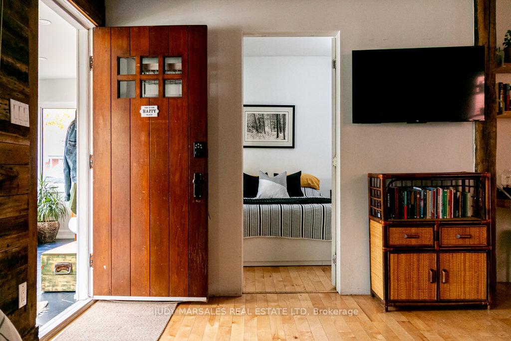 Photo 6 of 47 Tom Street, Hamilton, Strathcona — HOMEH