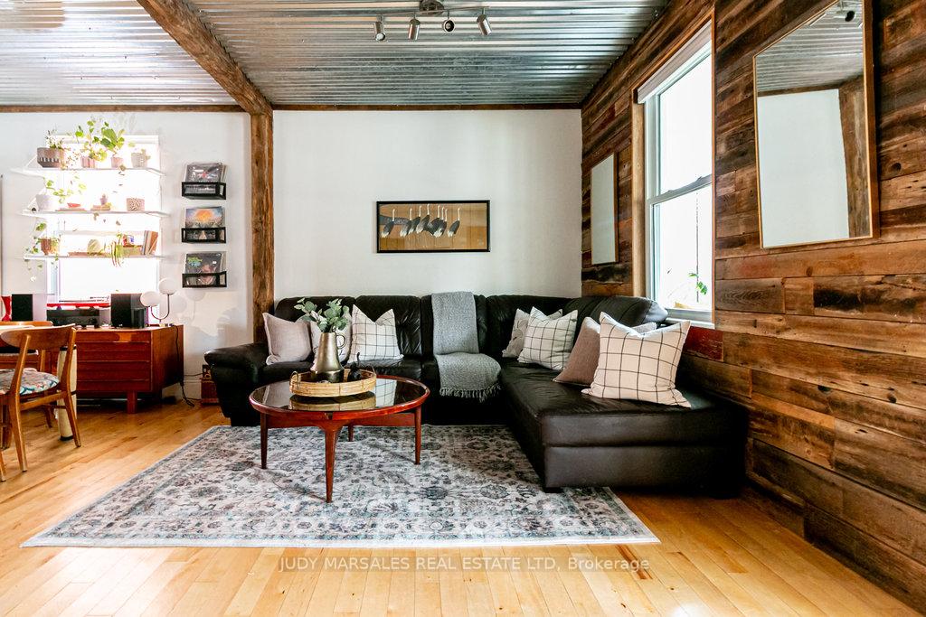 Photo 8 of 47 Tom Street, Hamilton, Strathcona — HOMEH