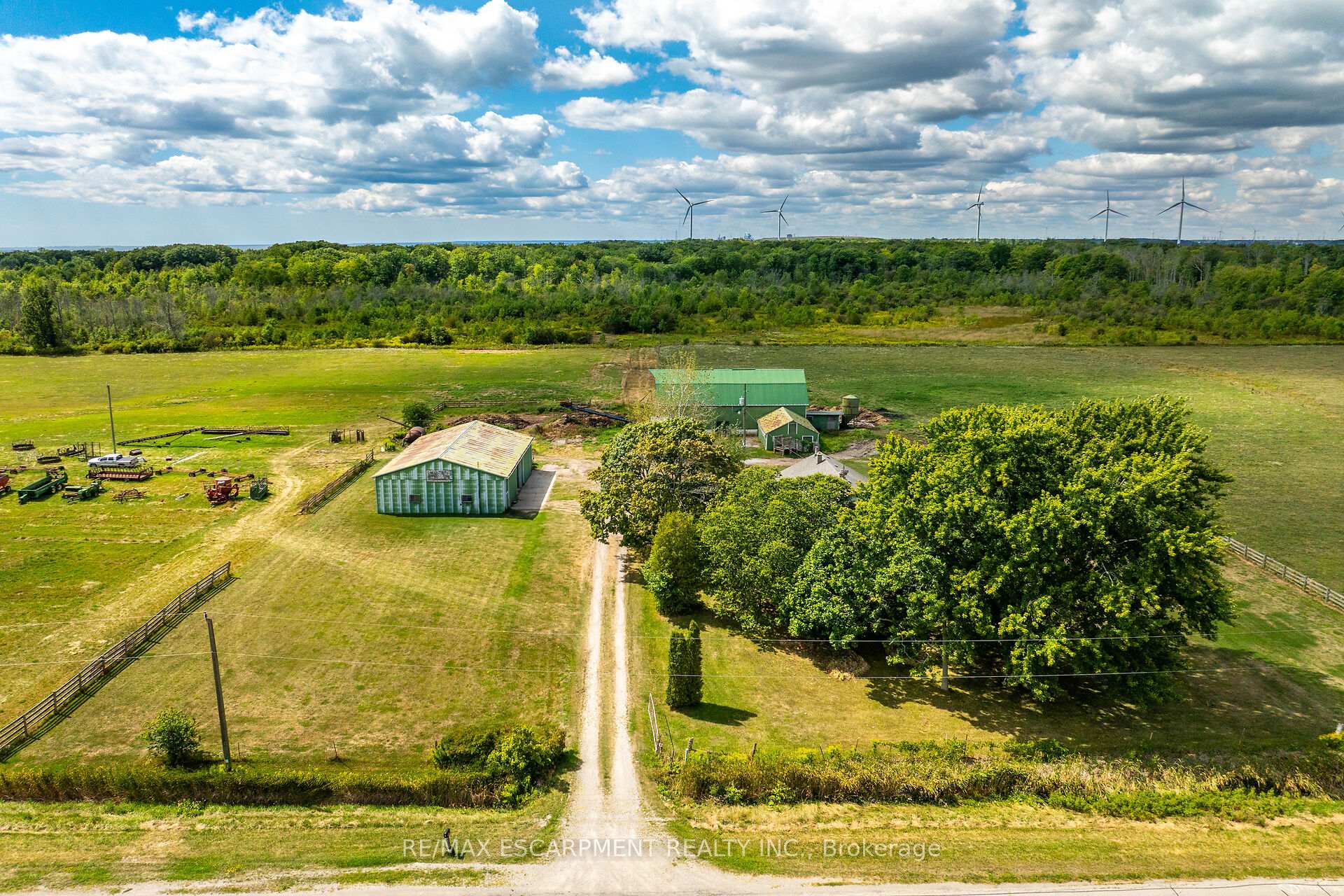 Photo 2 of 177 Brooklin Road, Haldimand, Nanticoke — HOMEH