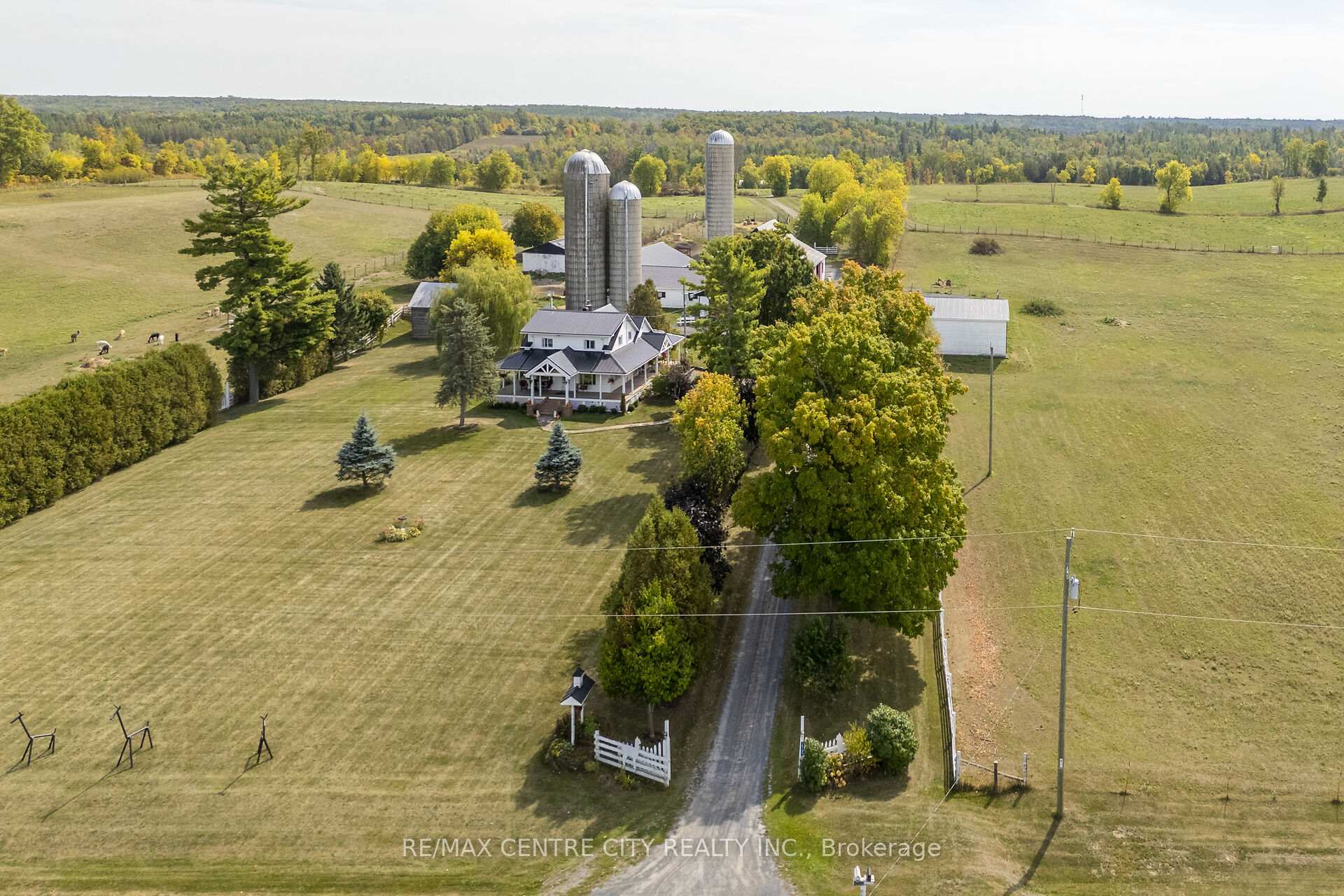 Front of 19152 County Road 25