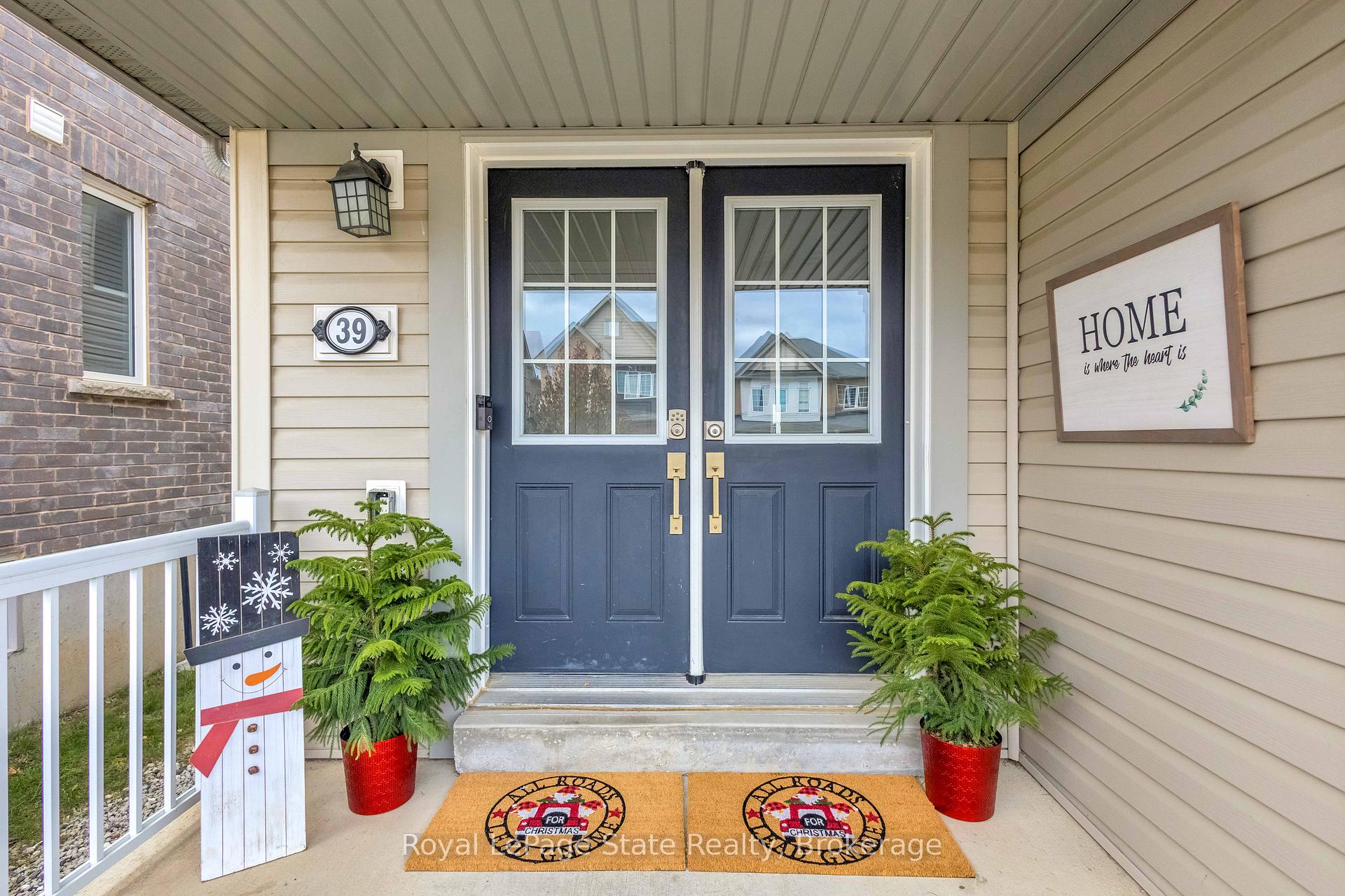 Photo 3 of 39 Mccargow Drive, Haldimand — HOMEH