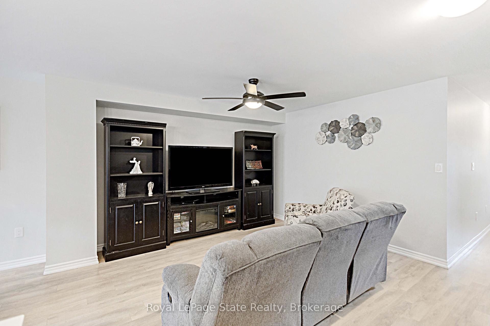 Photo 9 of 39 Mccargow Drive, Haldimand — HOMEH