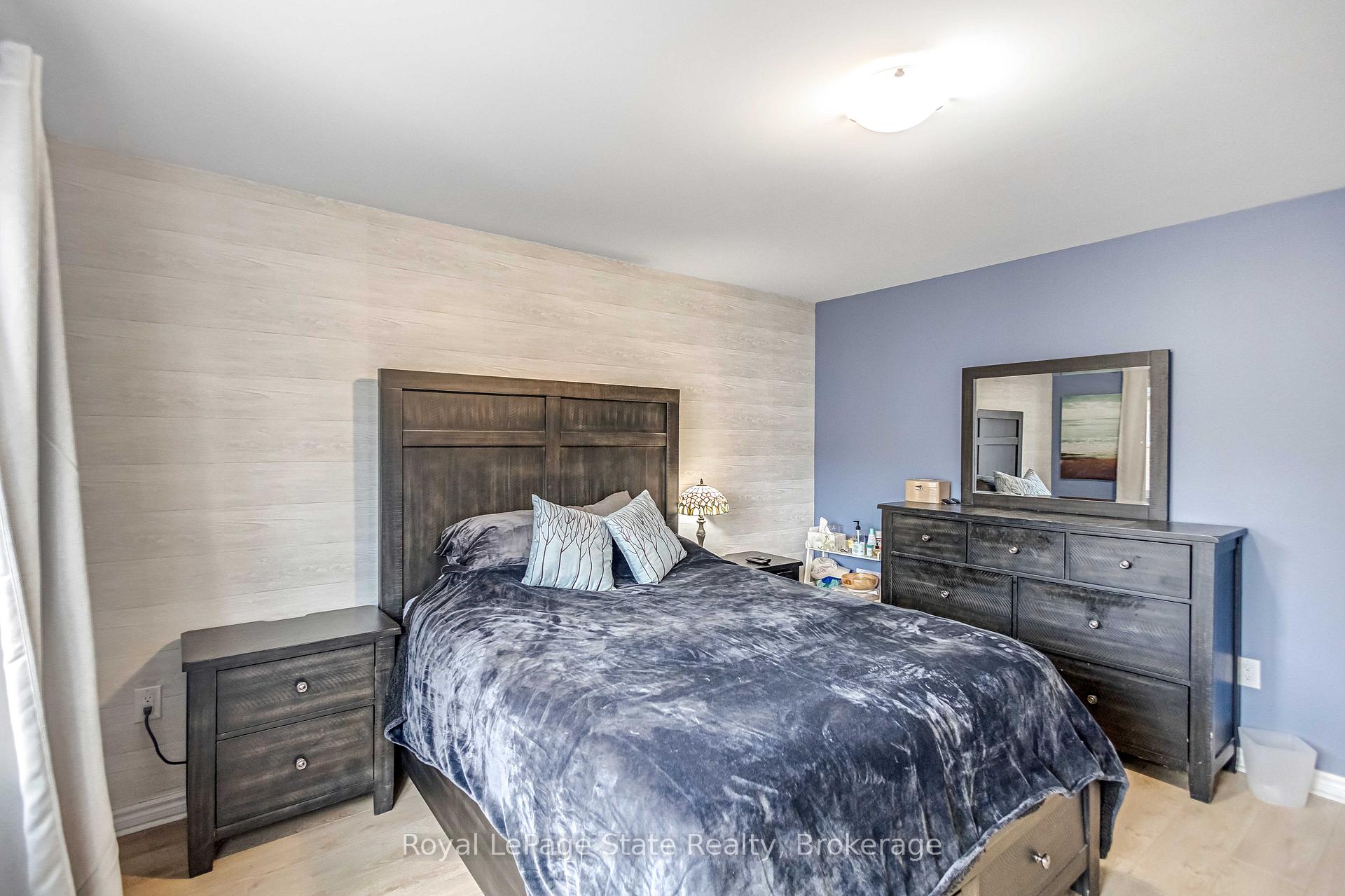 Photo 10 of 39 Mccargow Drive, Haldimand — HOMEH
