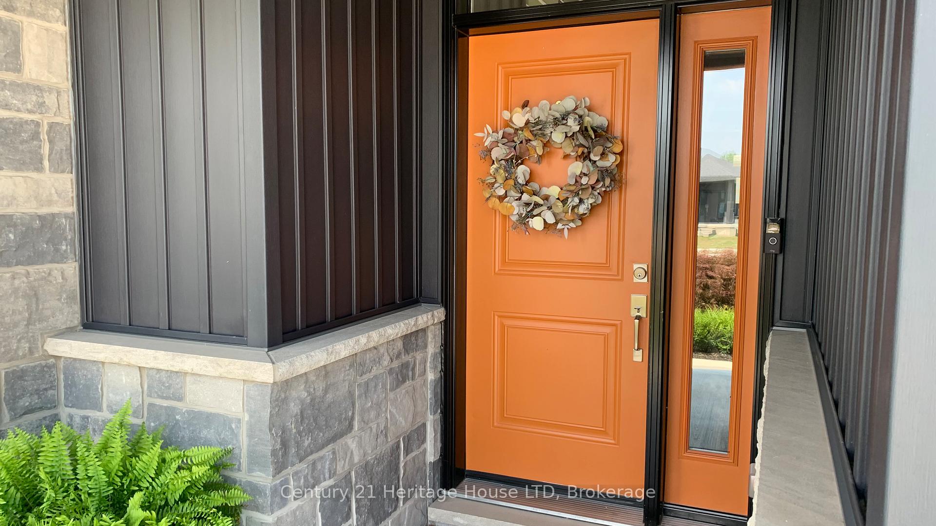 Photo 3 of 281 Regatta Drive, Welland, Dain City — HOMEH