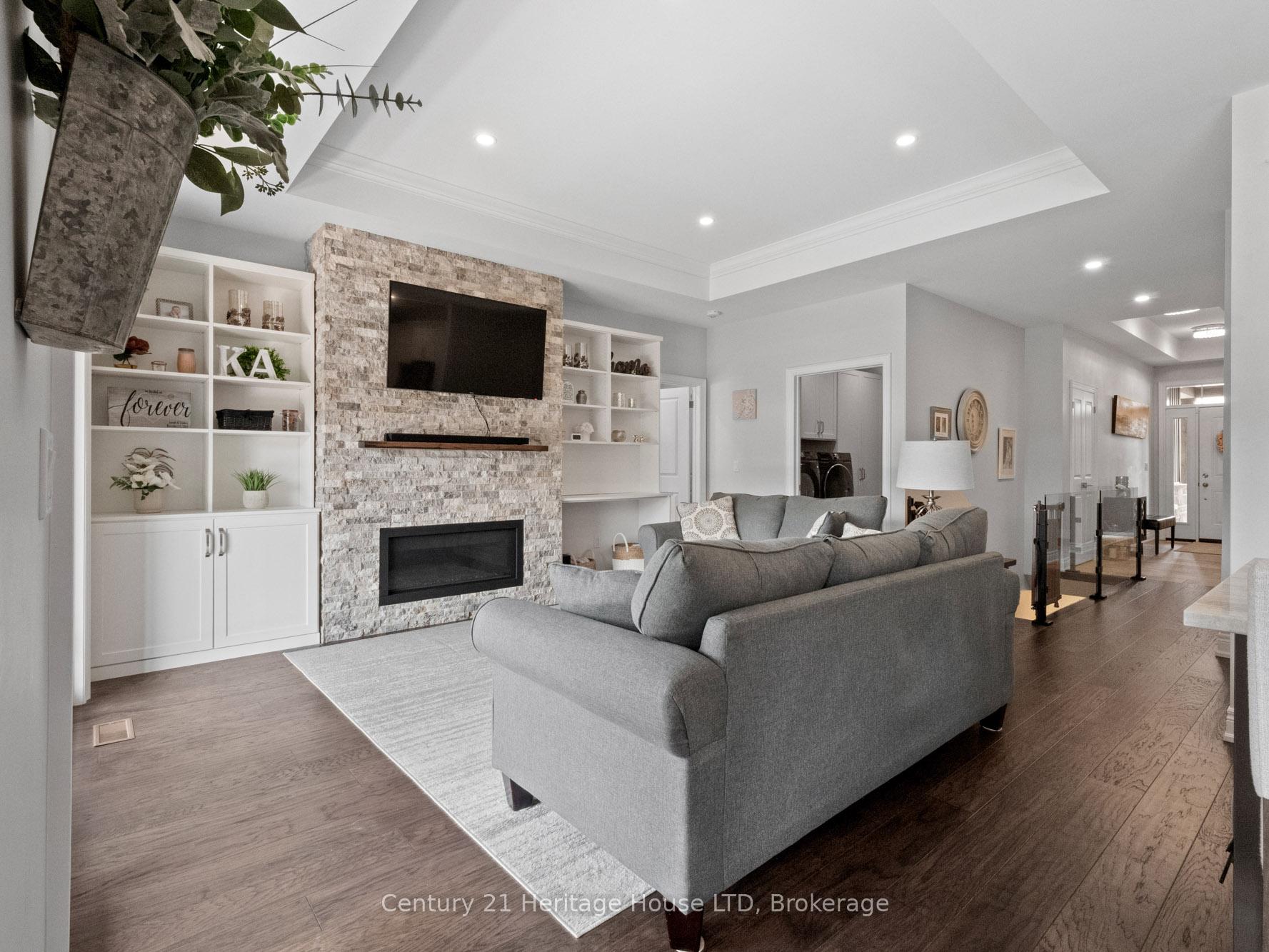 Photo 5 of 281 Regatta Drive, Welland, Dain City — HOMEH