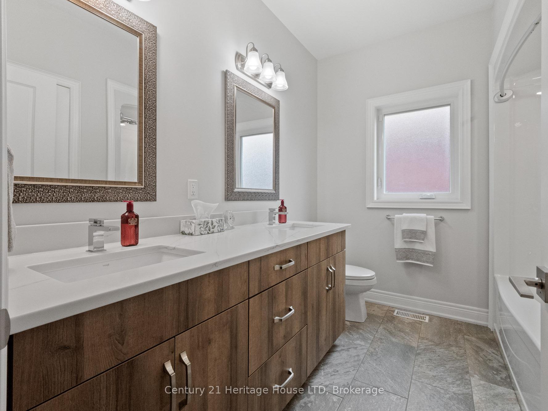 Photo 13 of 281 Regatta Drive, Welland, Dain City — HOMEH