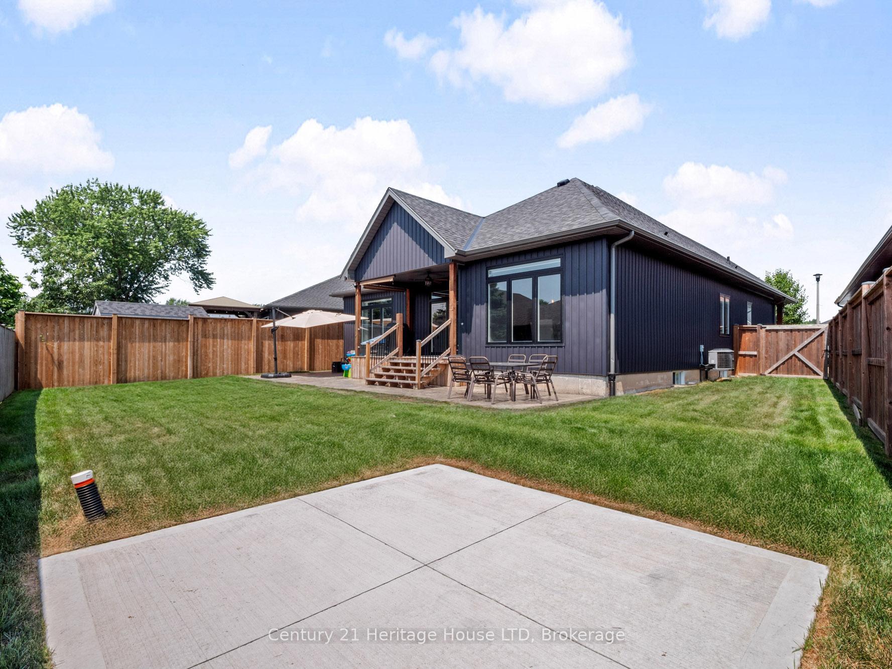 Photo 19 of 281 Regatta Drive, Welland, Dain City — HOMEH