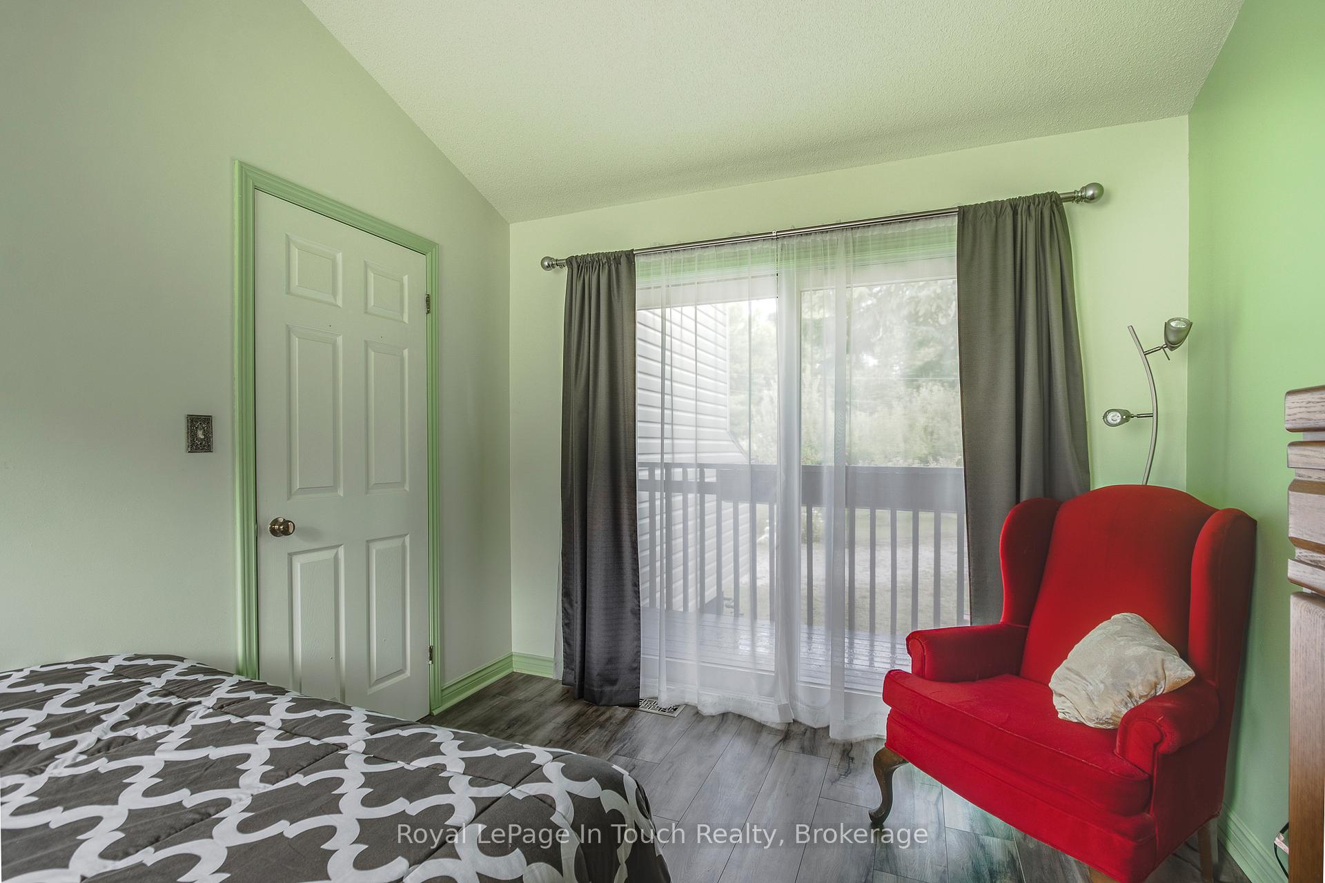 Photo 20 of 9 Davis Drive, Tay, Victoria Harbour — HOMEH