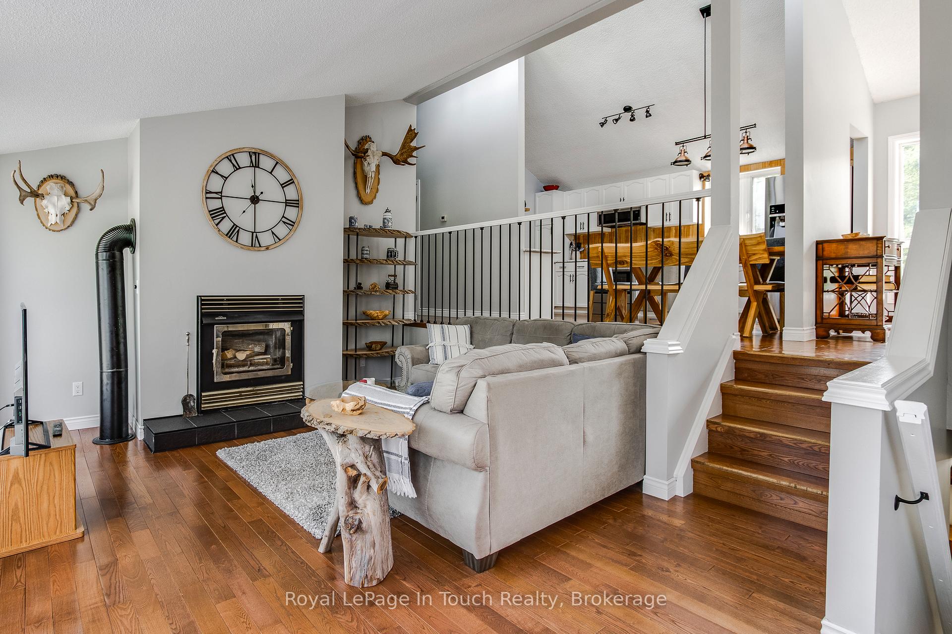 Photo 41 of 9 Davis Drive, Tay, Victoria Harbour — HOMEH