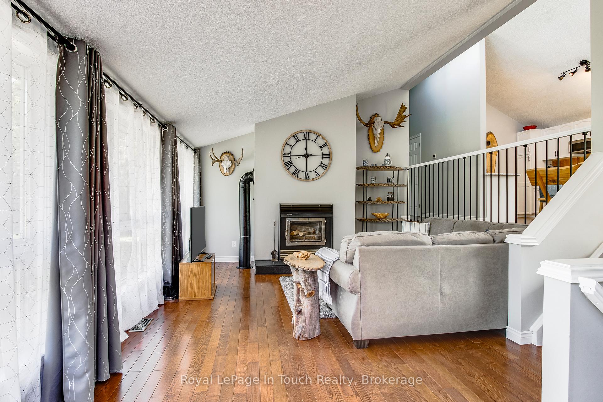 Photo 46 of 9 Davis Drive, Tay, Victoria Harbour — HOMEH