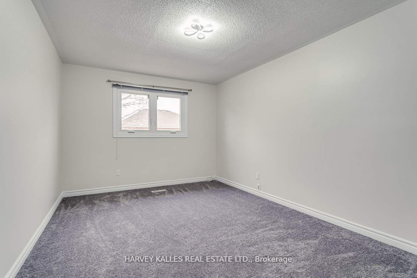 Photo 17 of 67 Venice Crescent, Vaughan, Beverley Glen — HOMEH