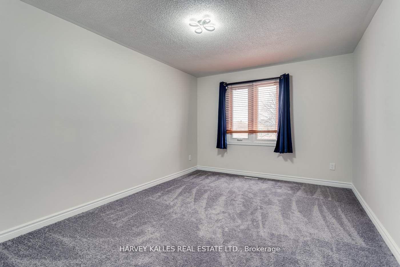 Photo 18 of 67 Venice Crescent, Vaughan, Beverley Glen — HOMEH