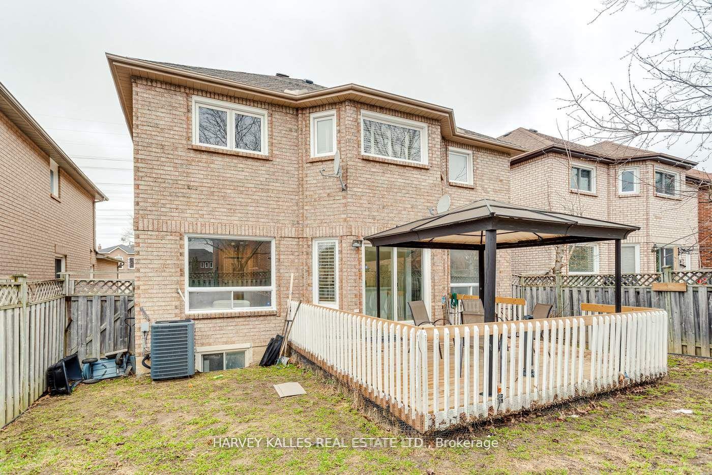 Photo 21 of 67 Venice Crescent, Vaughan, Beverley Glen — HOMEH