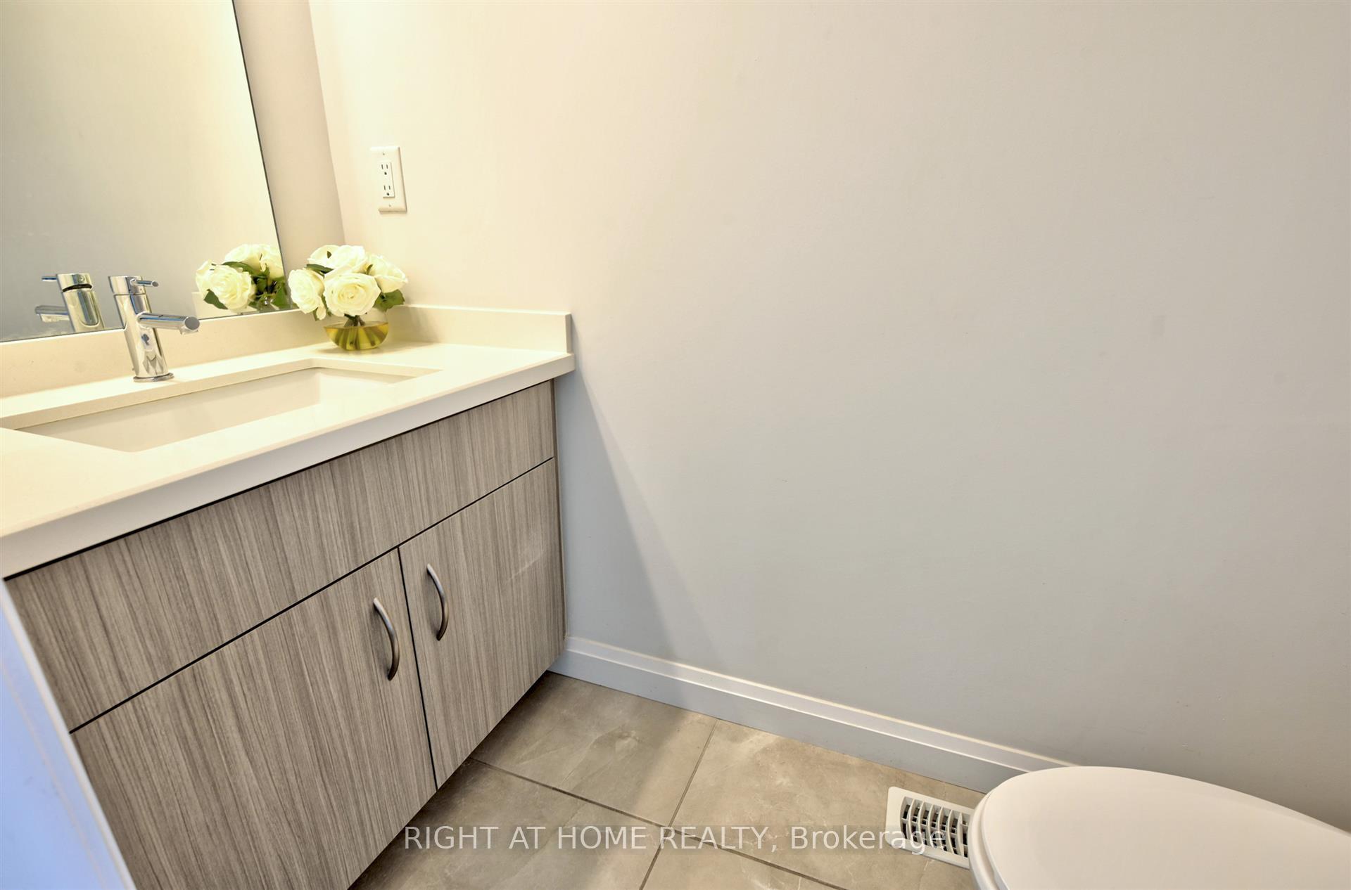 Photo 3 of Unit 90, 1169 Garner Road E, Hamilton, Meadowlands — HOMEH